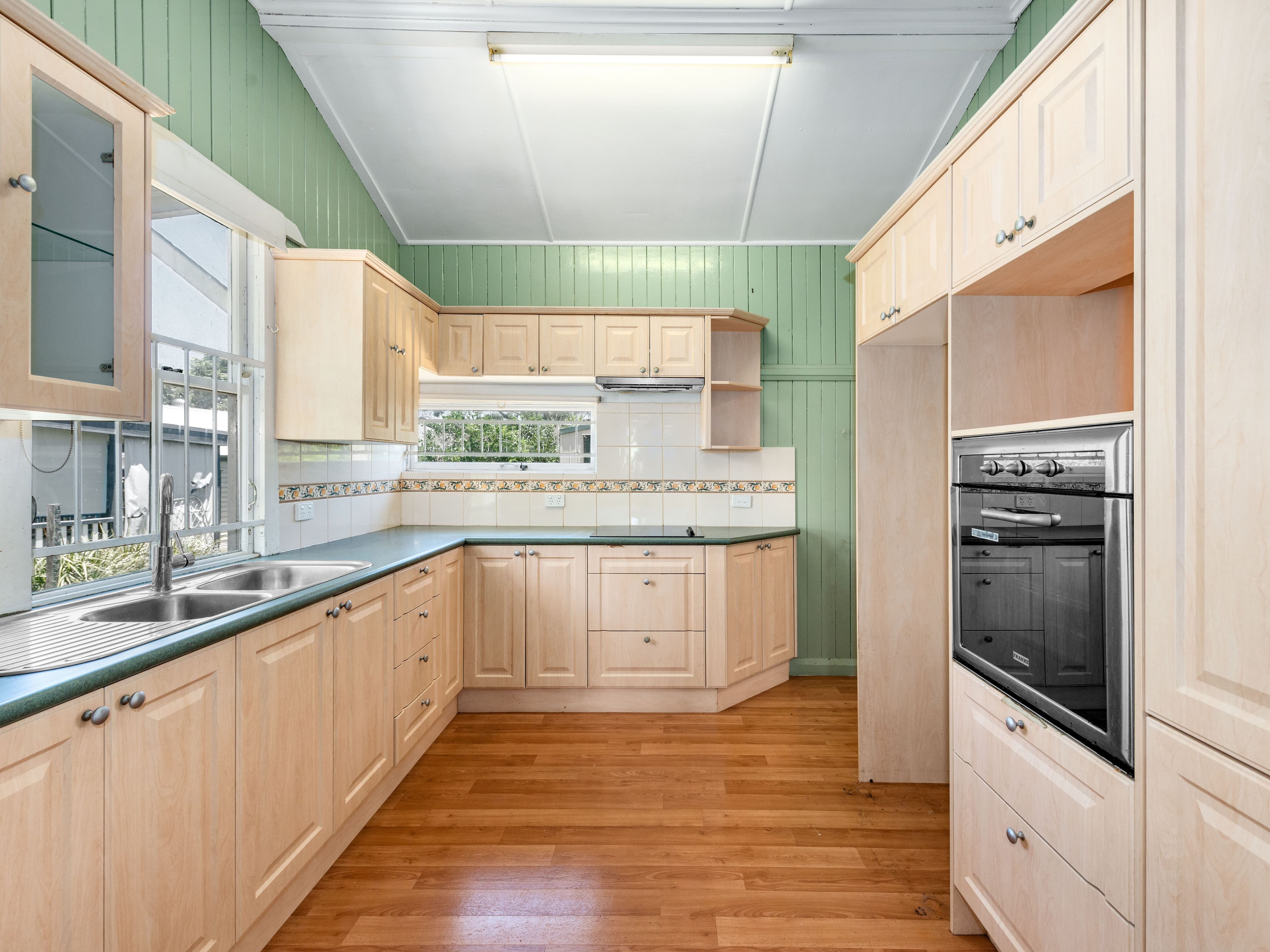 19 Frobisher Street, Ashgrove QLD 4060, Ashgrove - Thumbnail 2