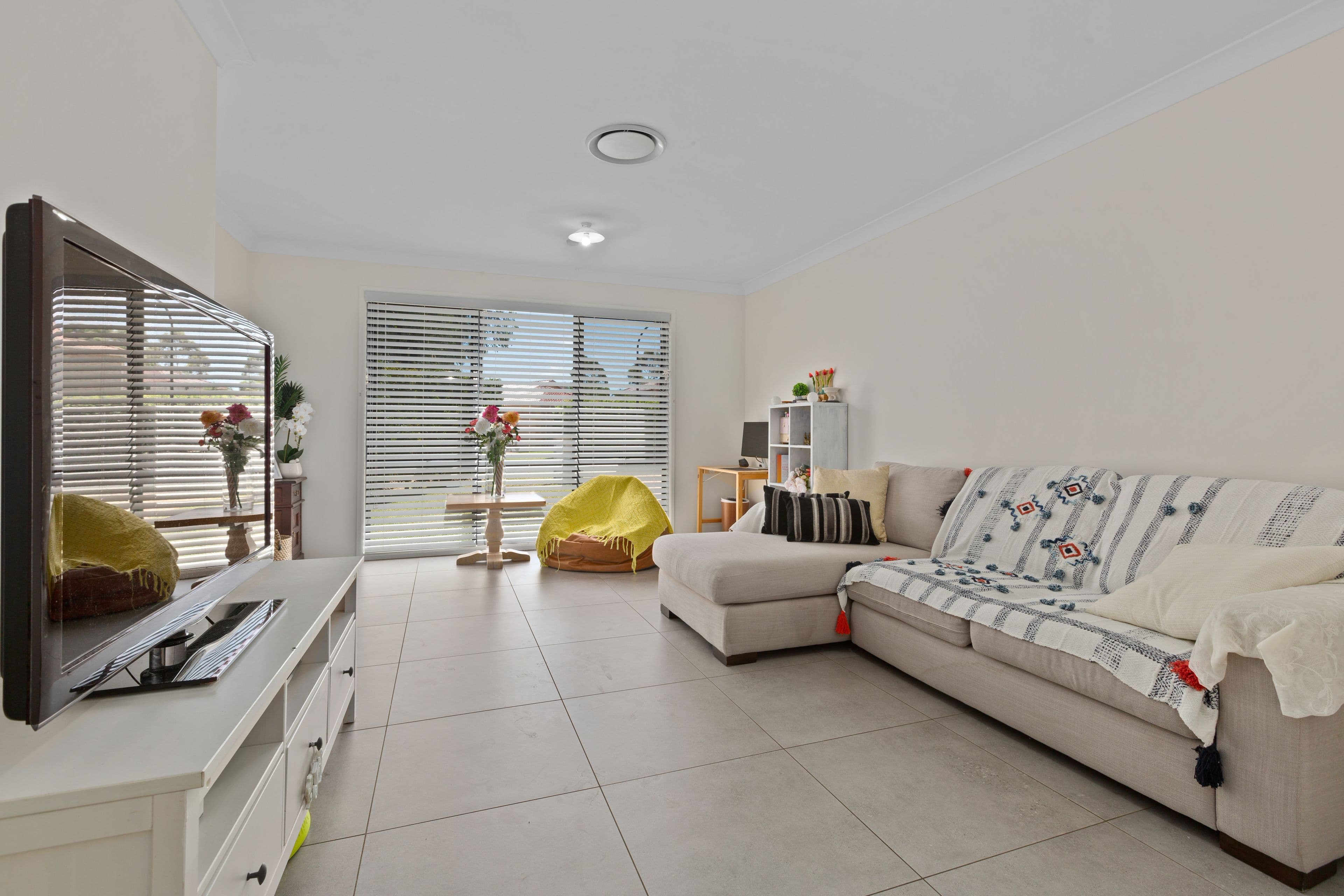 63 Kentwell Crescent, Stanhope Gardens NSW 2768, Stanhope Gardens - Thumbnail 2