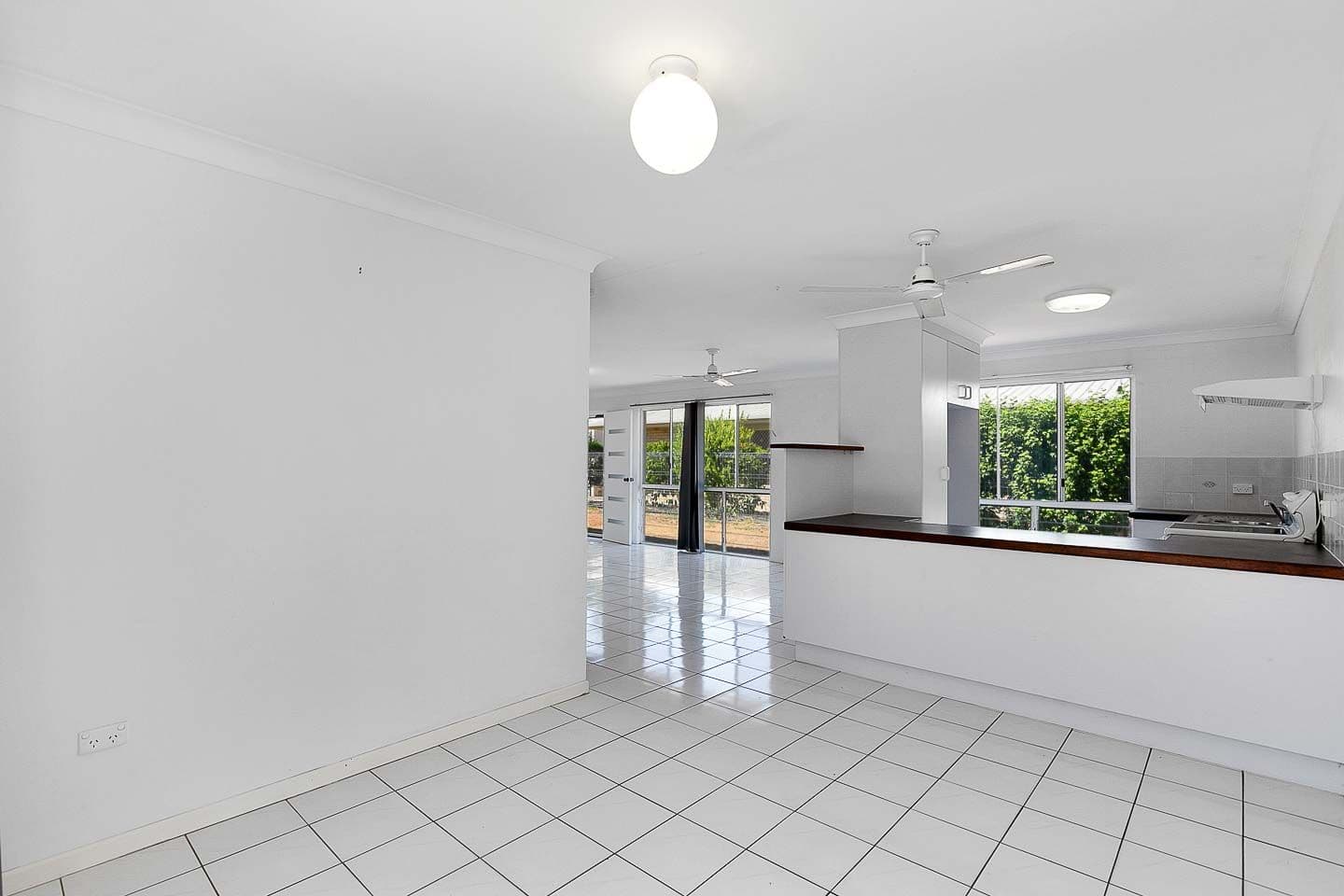 3 Simpson Street, Burrum Heads QLD 4659, Burrum Heads - Thumbnail 4
