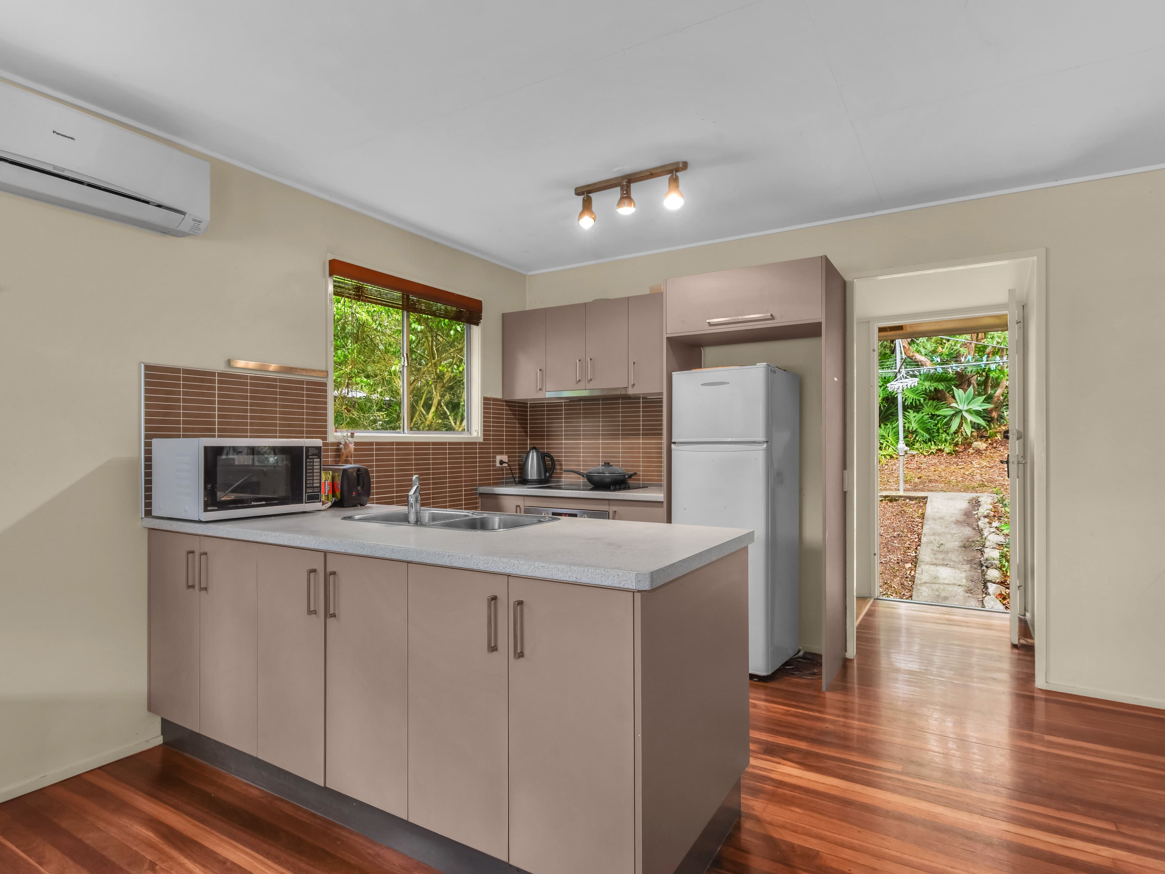 76 Mornington Street, Alderley QLD 4051, Alderley - Thumbnail 4