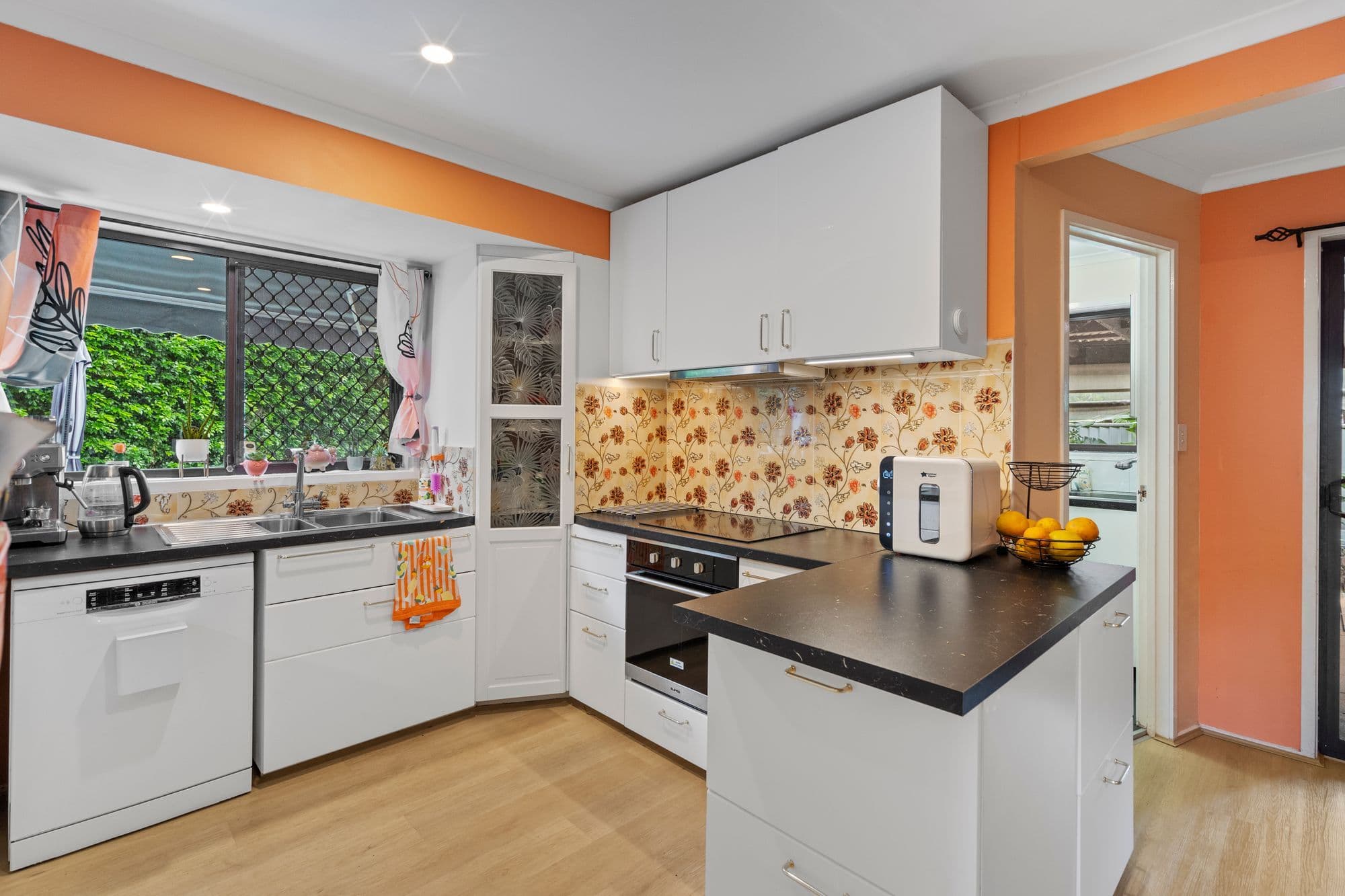 452 Hellawell Road, Sunnybank Hills QLD 4109, Sunnybank Hills - Thumbnail 3