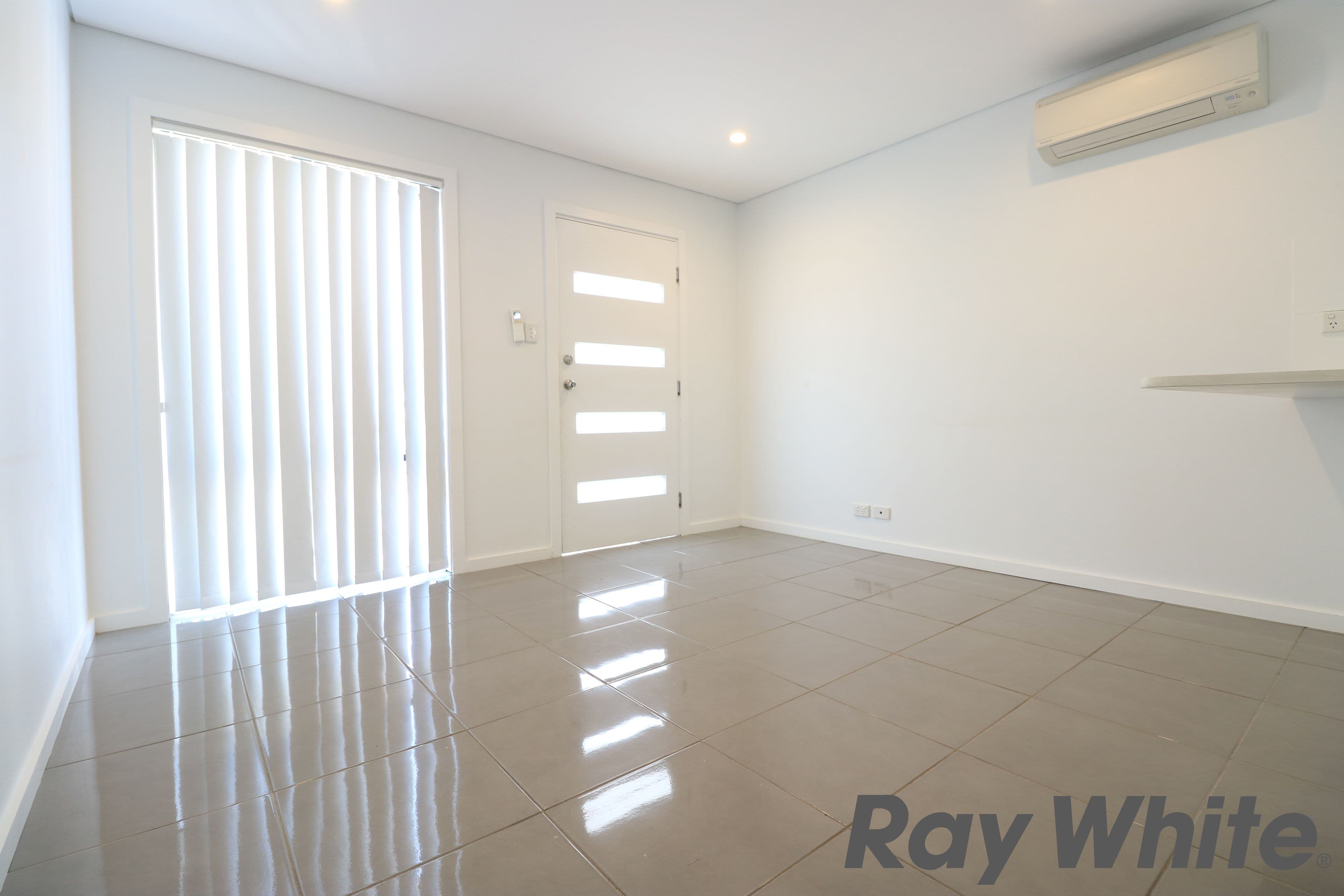 38 Warrumbungle Street, Fairfield NSW 2165, Fairfield - Thumbnail 2