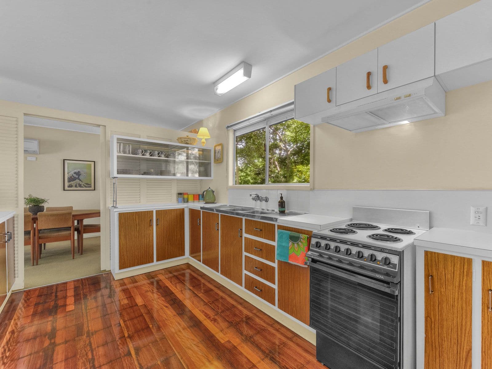 1 Harvard Street, Kenmore QLD 4069, Kenmore - Thumbnail 4