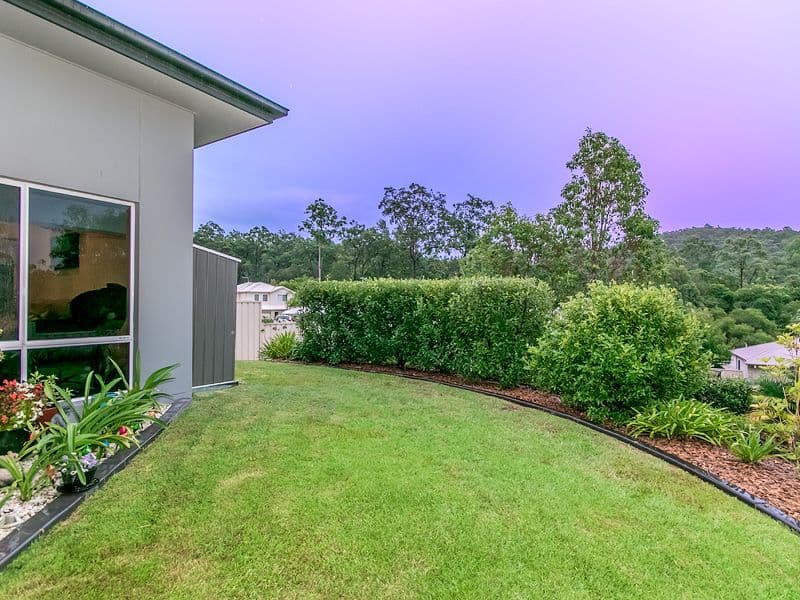 6 Caragh Crescent, Oxenford QLD 4210, Oxenford - Thumbnail 2