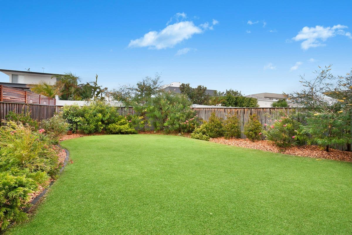 16 Whitehaven Street, Greenhills Beach - Thumbnail 8