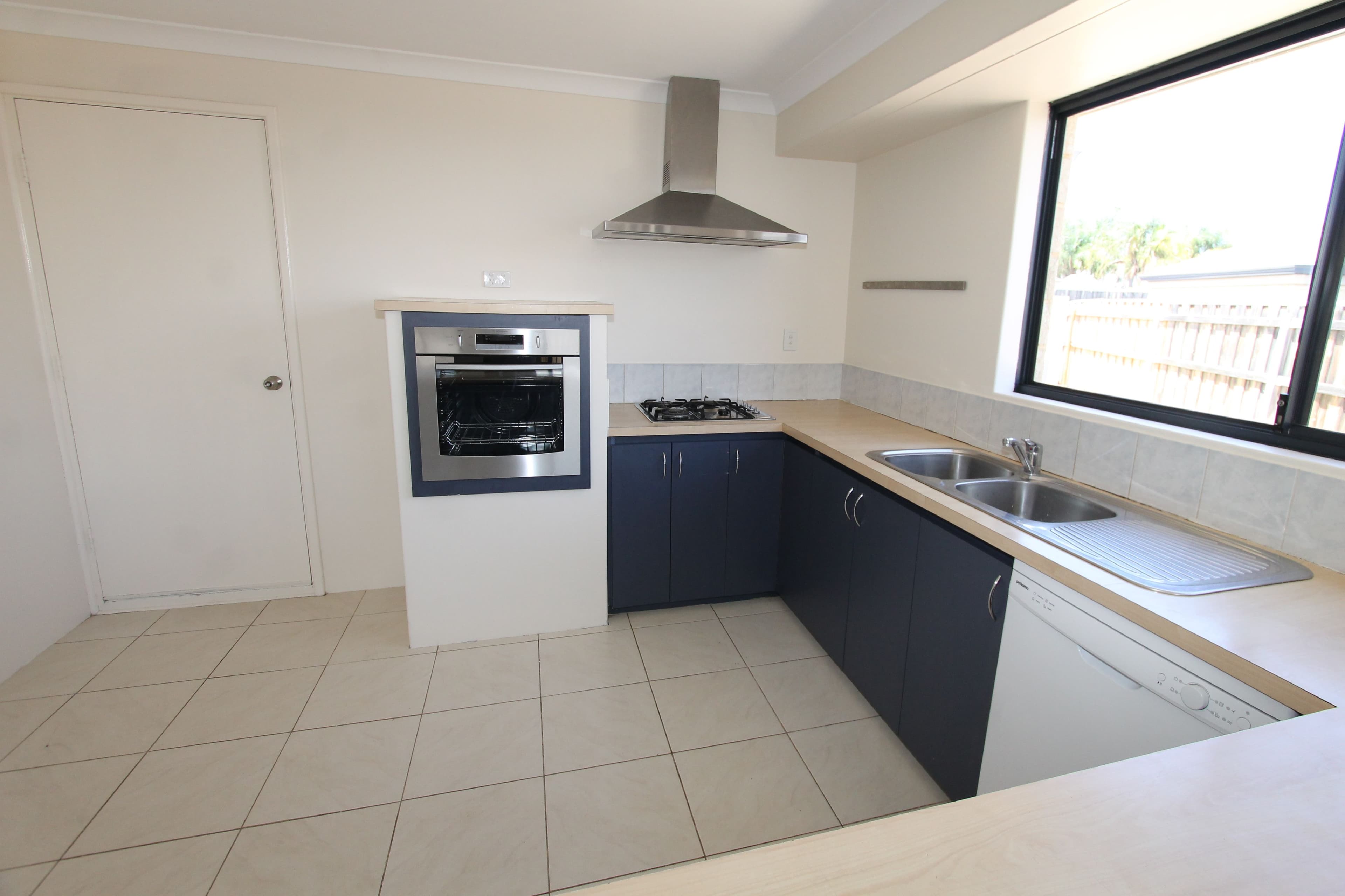 15 Lissadell Terrace, Ellenbrook WA 6069, Ellenbrook - Thumbnail 6