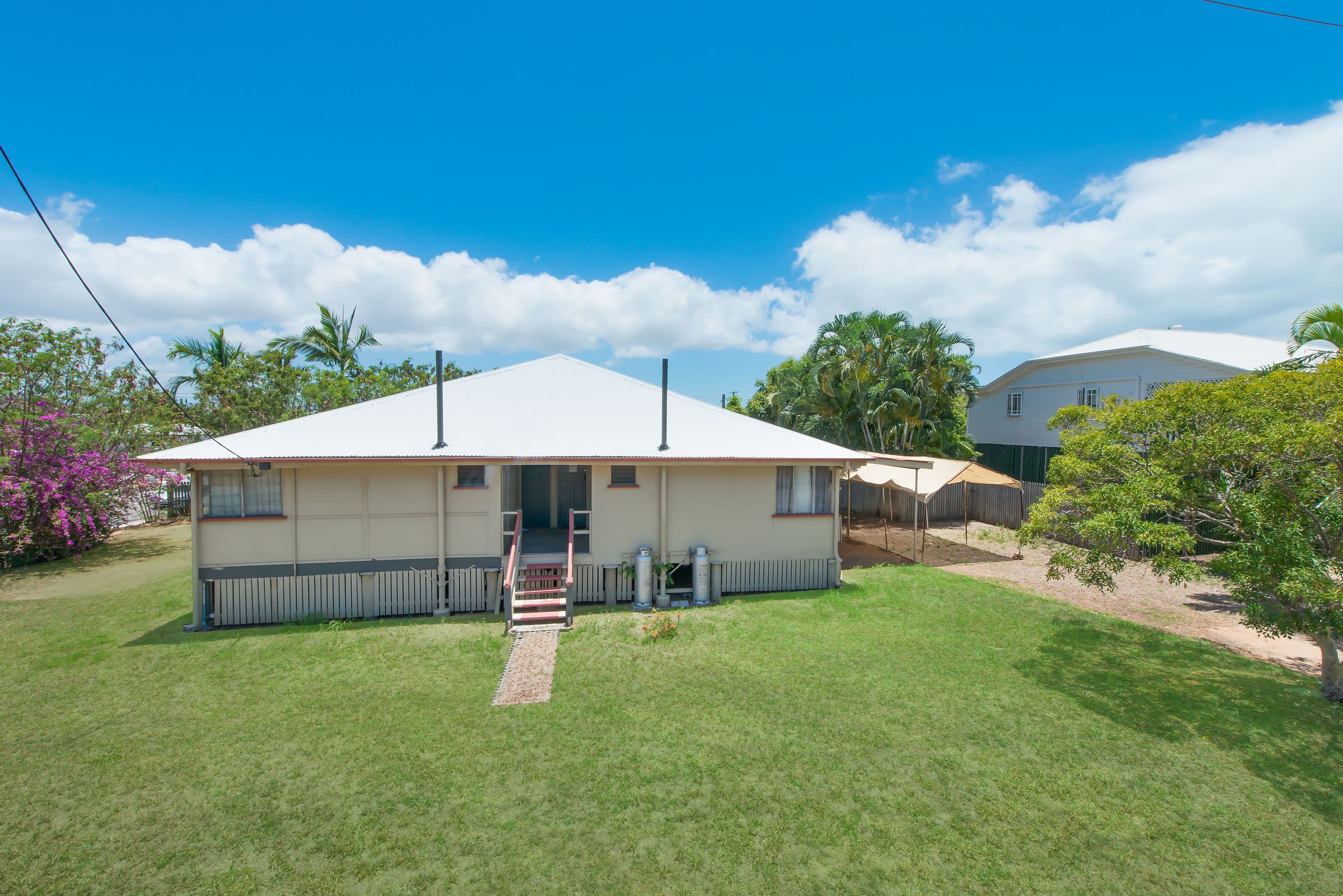 105 Stagpole Street, West End QLD 4810, West End - Thumbnail 2