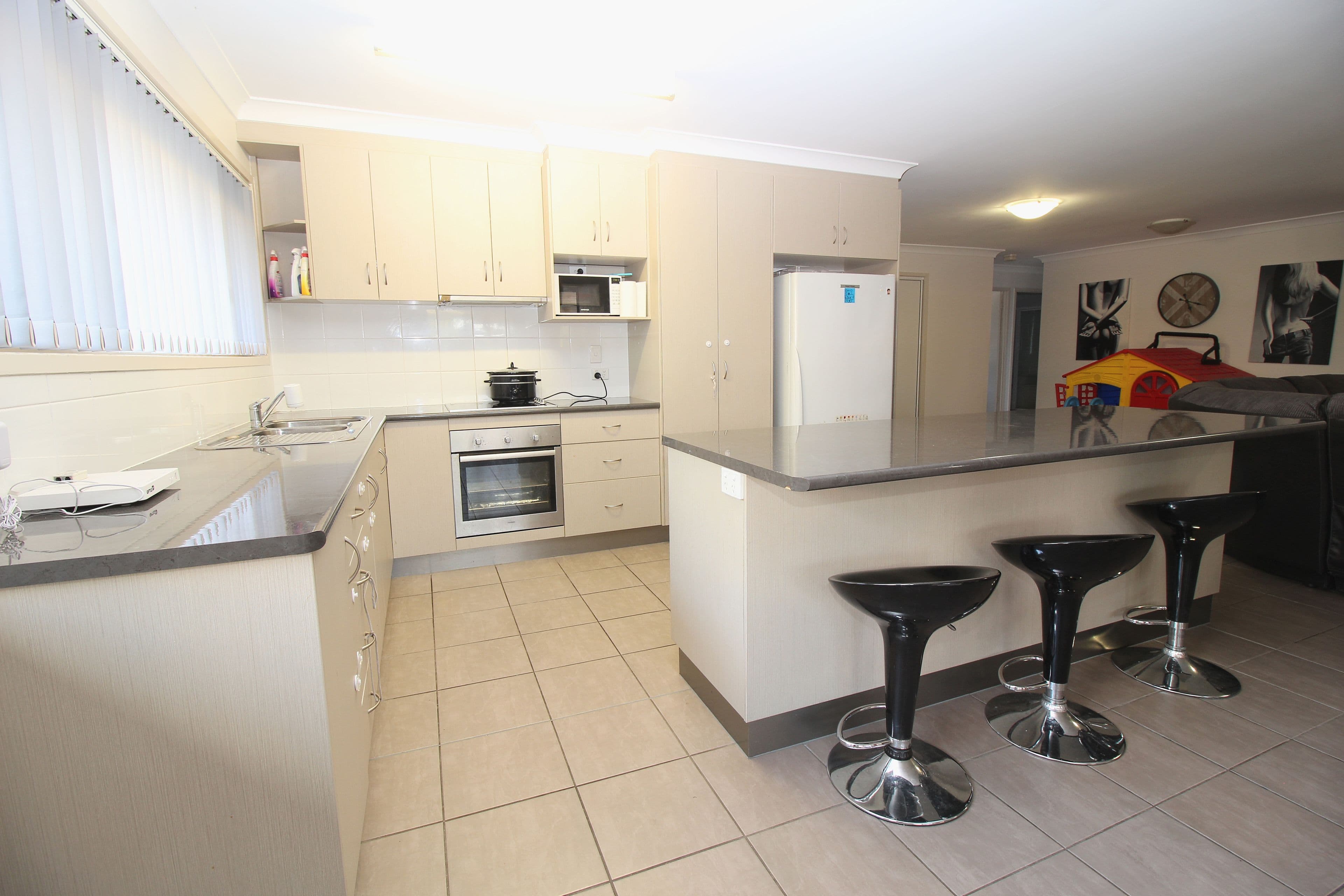 35 Bridgeman Street, Emerald QLD 4720, Emerald - Thumbnail 3