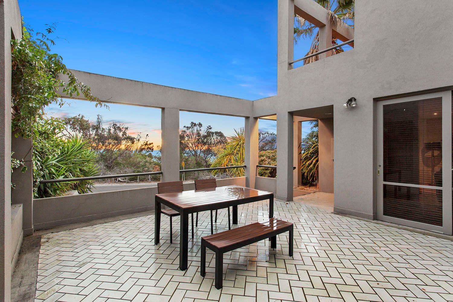 77 Beach Road, Mentone VIC 3194, Mentone - Thumbnail 4