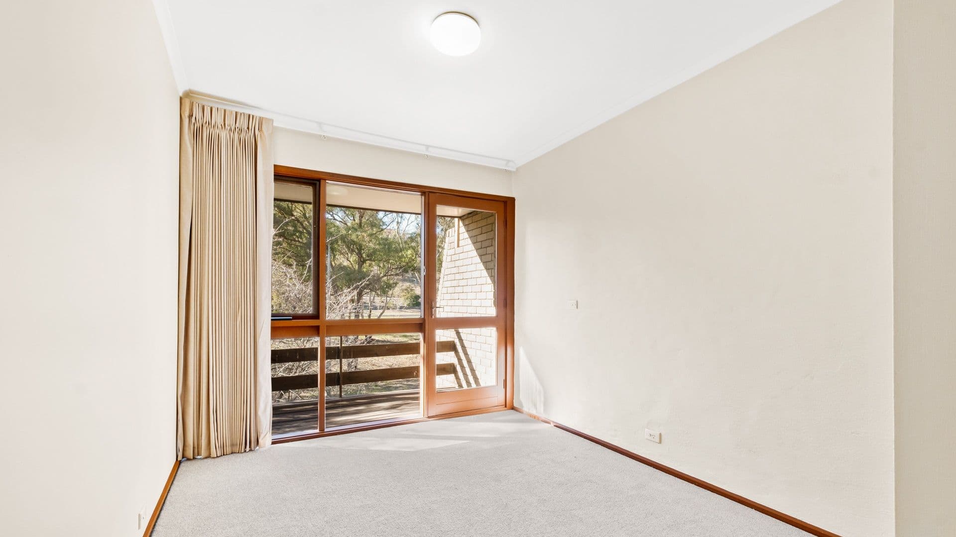 4 McMinn Close, Phillip ACT 2606, Phillip - Thumbnail 6