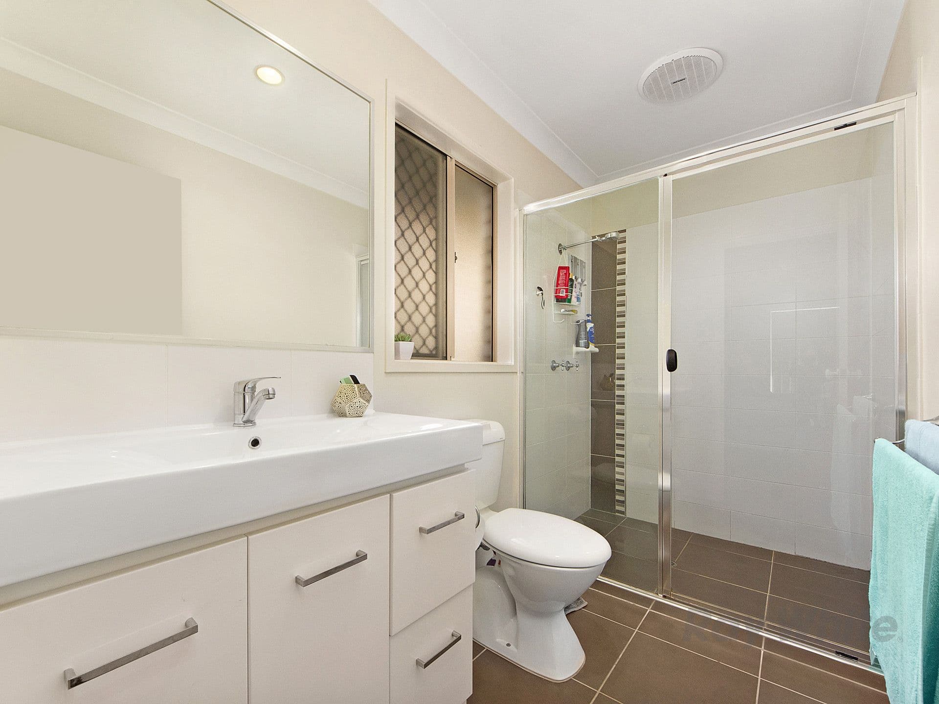 9 Bedivere Drive, Ormeau QLD 4208, Ormeau - Thumbnail 8