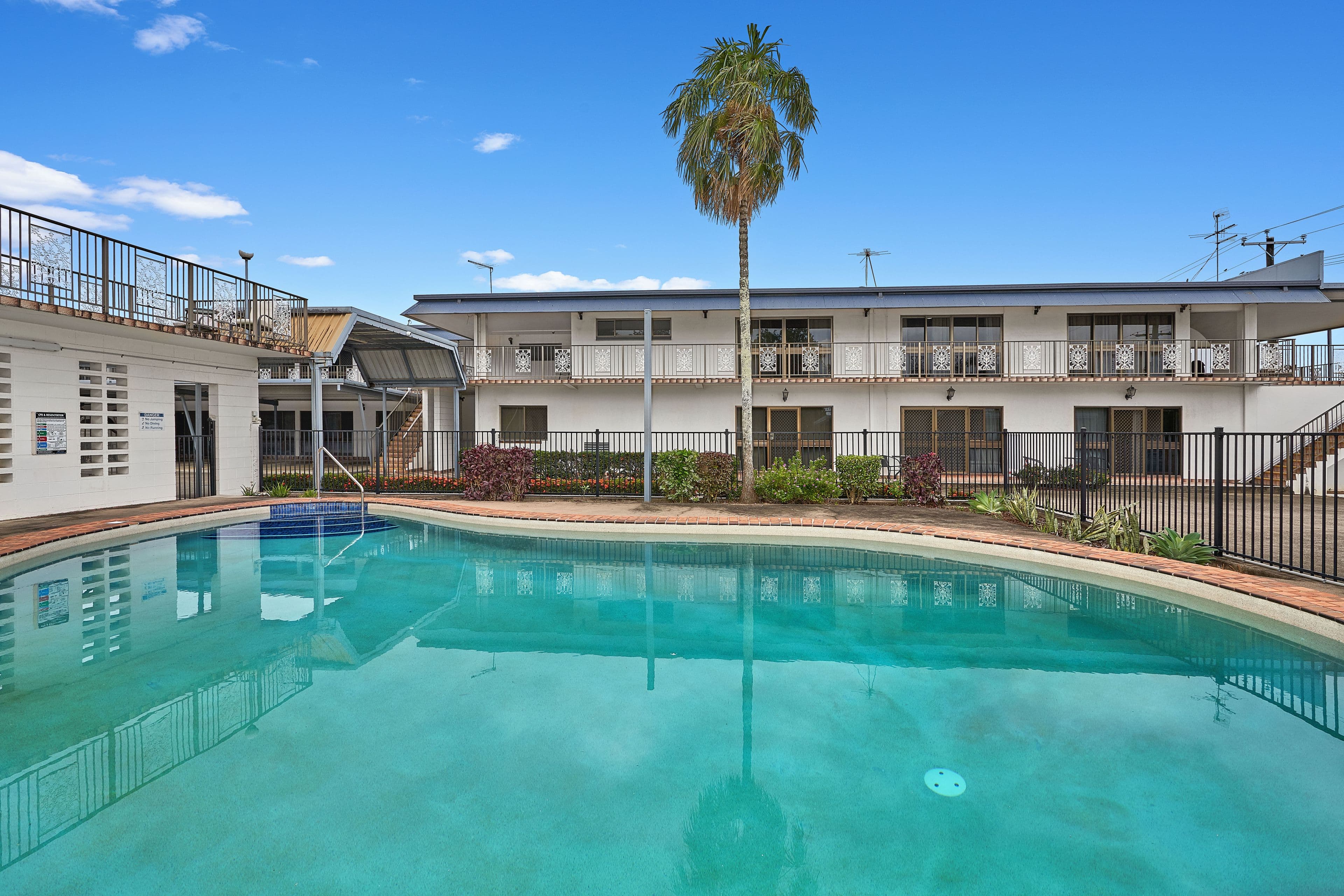 35-37 Bruce Highway, Edmonton QLD 4869, Edmonton - Image 1