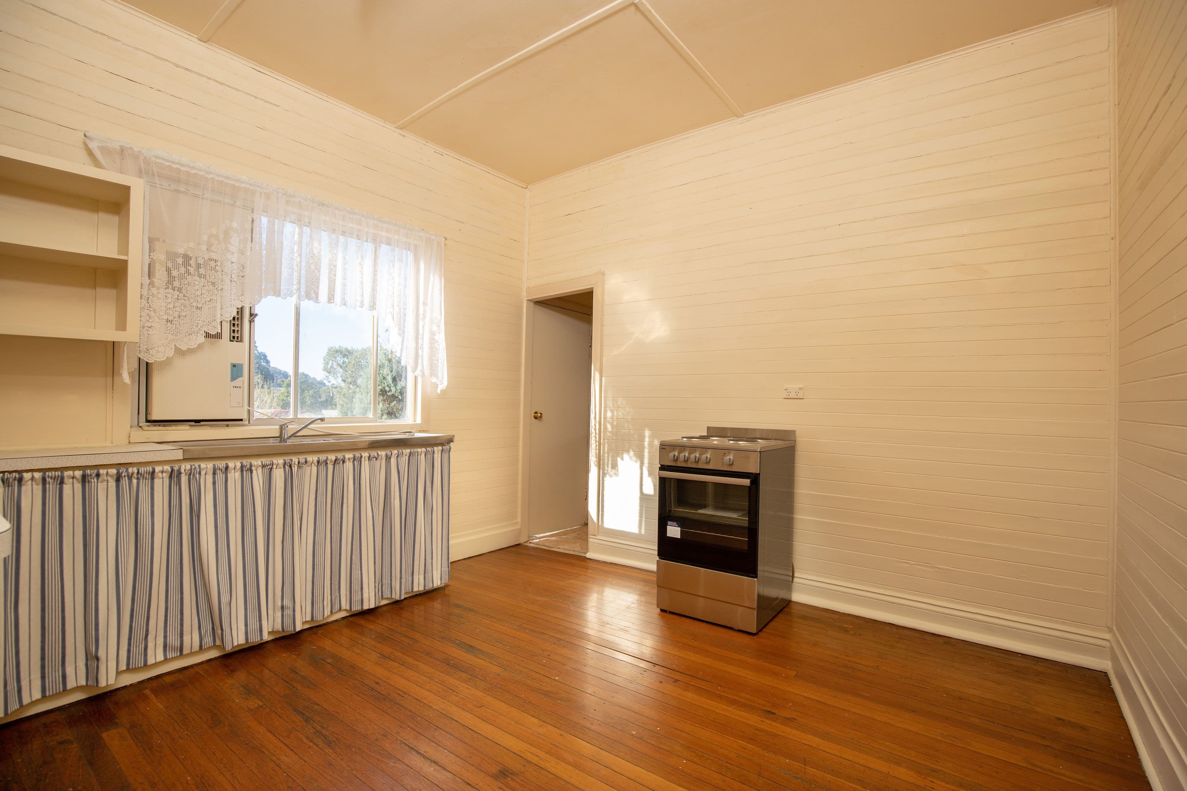 58 Philip Street, Gloucester - Thumbnail 6
