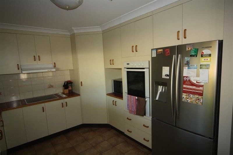 41  Burke Street, DALBY QLD 4405, Dalby - Thumbnail 2