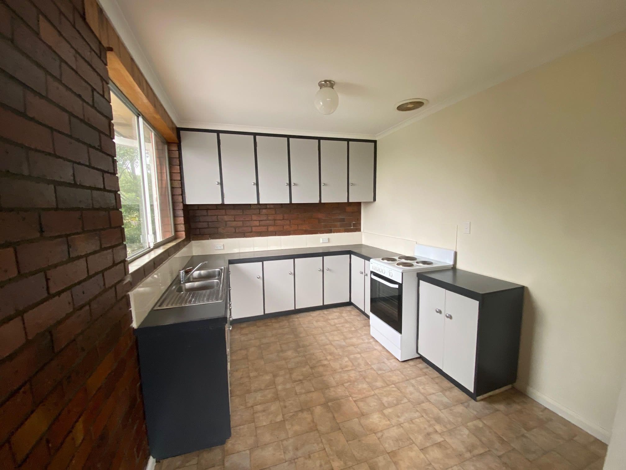 2/77 Granville Street, West Launceston TAS 7250, West Launceston - Thumbnail 2