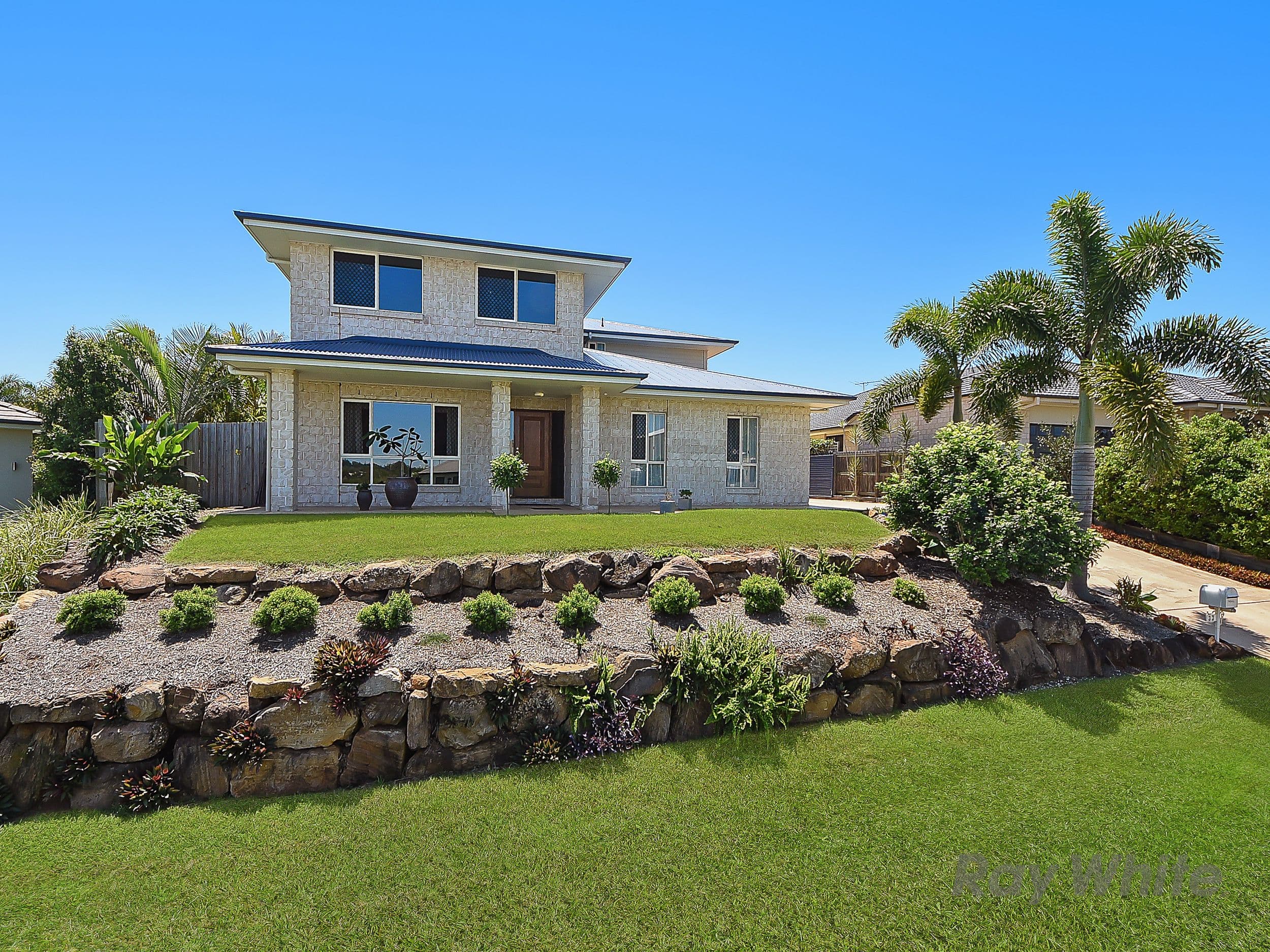 33 Oisin Street, Murrumba Downs QLD 4503, Murrumba Downs - Thumbnail 2