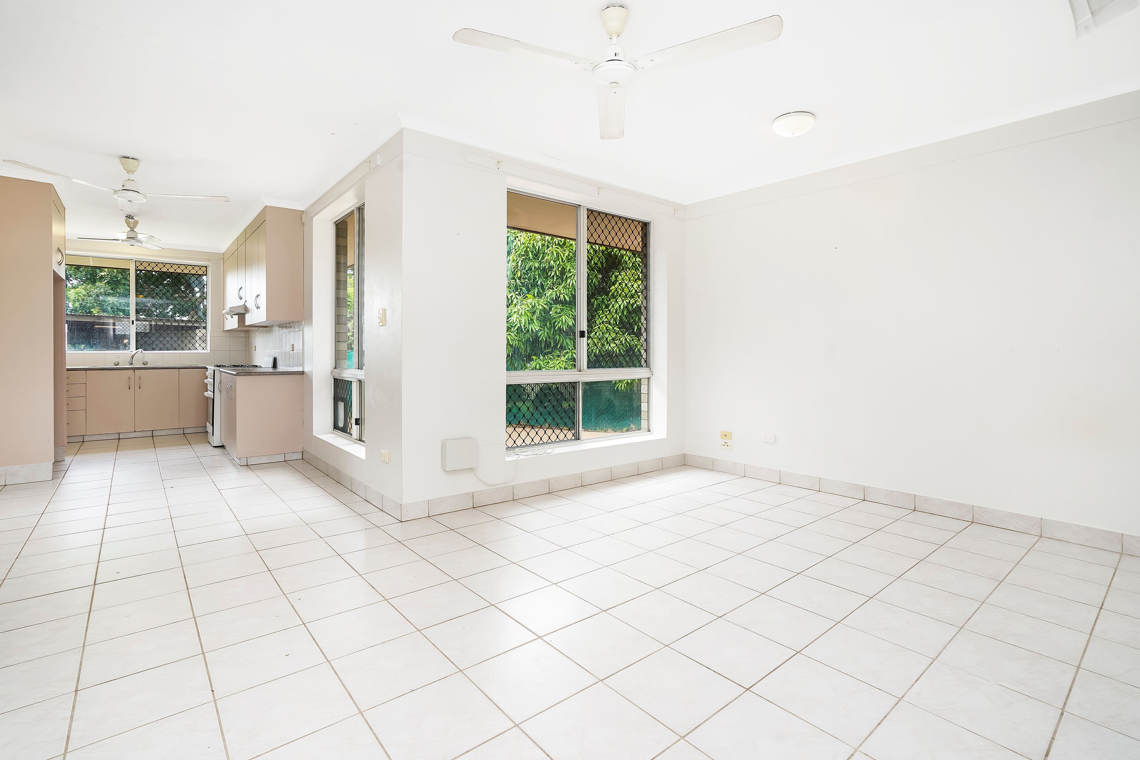 55 Mahogany Crescent, Karama NT 0812, Karama - Thumbnail 2