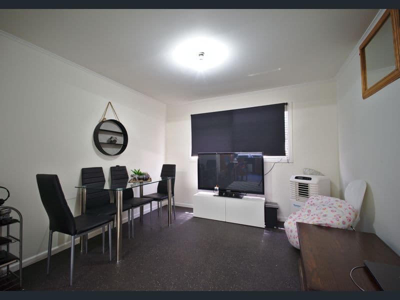 5 McArthur Avenue, St Albans VIC 3021, St Albans - Thumbnail 4