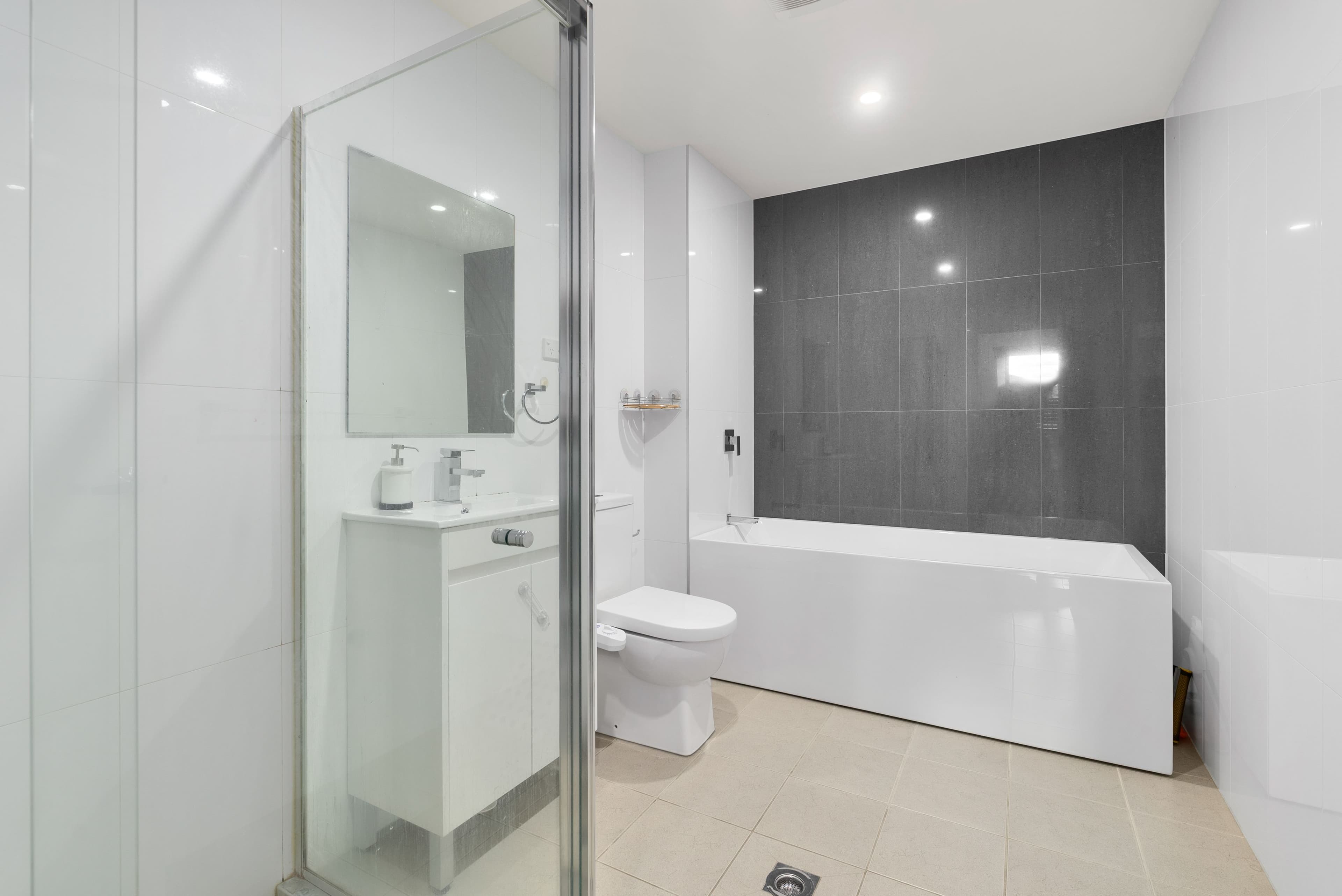 25 Railway Road, Quakers Hill NSW 2763, Quakers Hill - Thumbnail 3