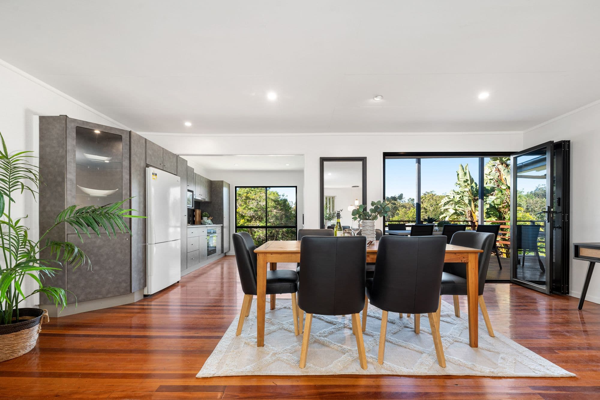 7 Carthonia Street, Mount Gravatt East QLD 4122, Mount Gravatt East - Thumbnail 4