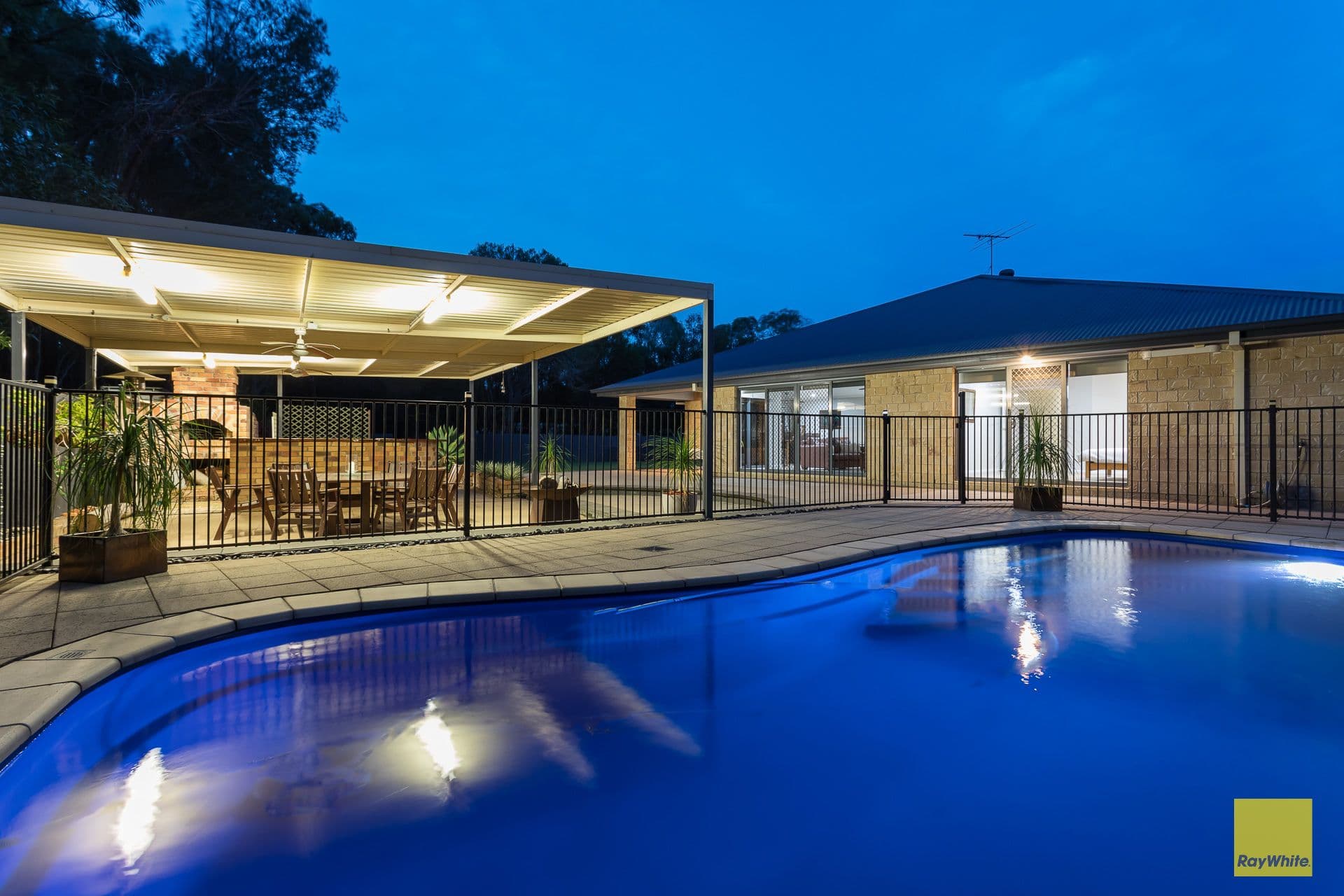 15 Viola Drive, Redland Bay QLD 4165, Redland Bay - Thumbnail 4