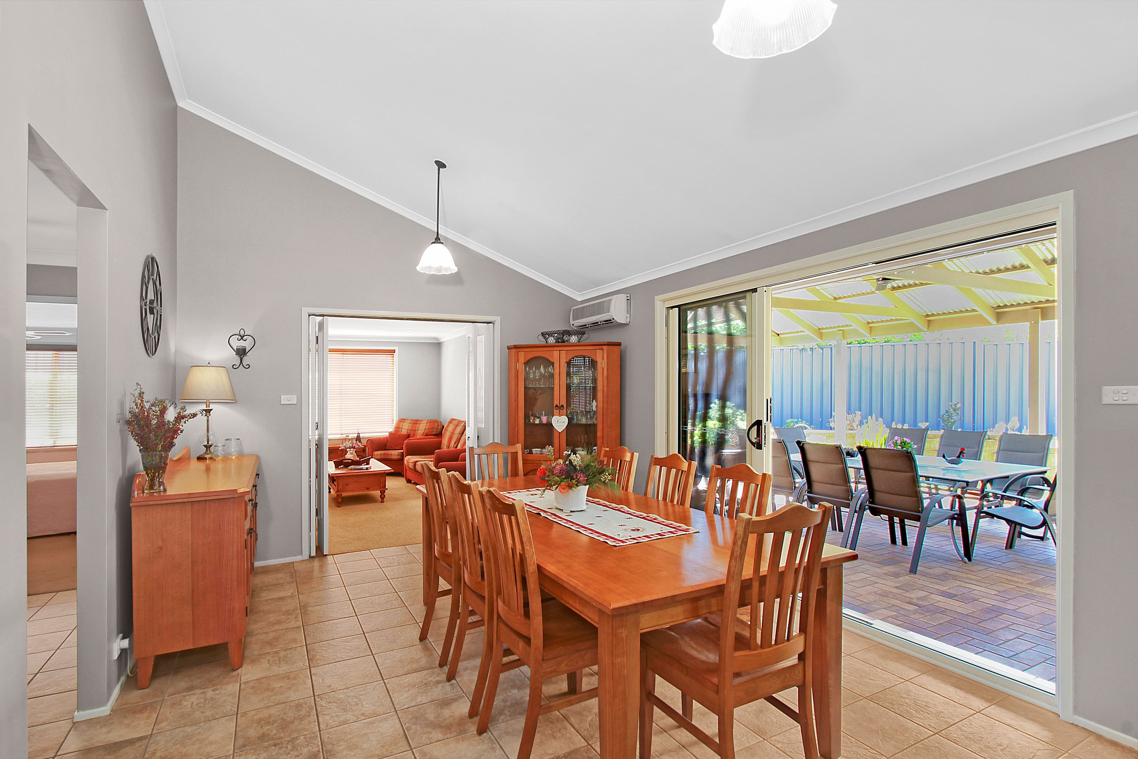 11 Kingston Place, Abbotsbury - Thumbnail 3