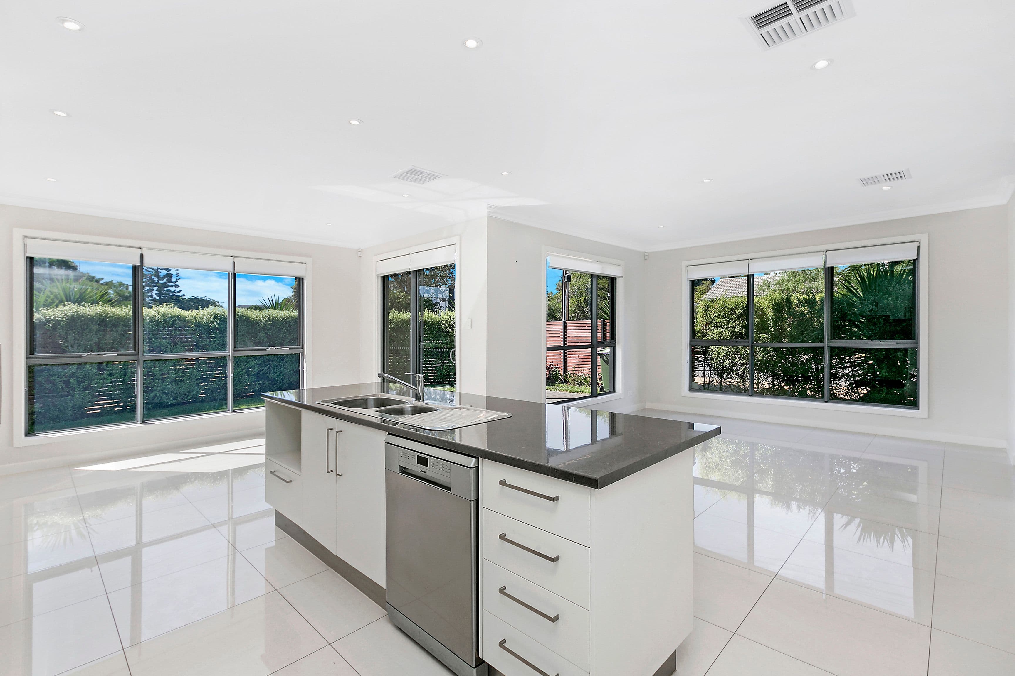 17 Salter Crescent, Port Noarlunga SA 5167, Port Noarlunga - Thumbnail 3