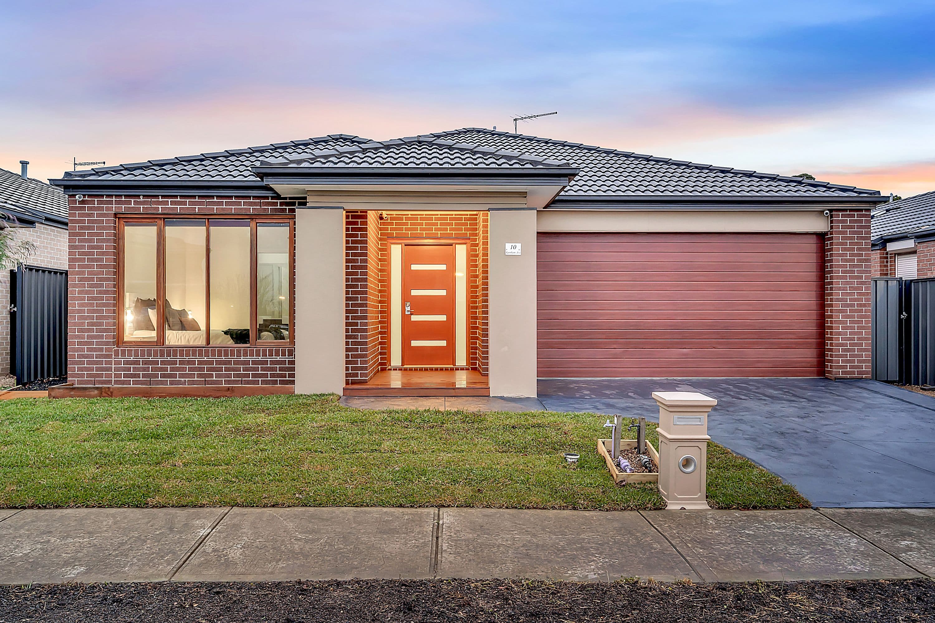 10 Rainham Avenue, Craigieburn VIC 3064, Craigieburn - Image 1