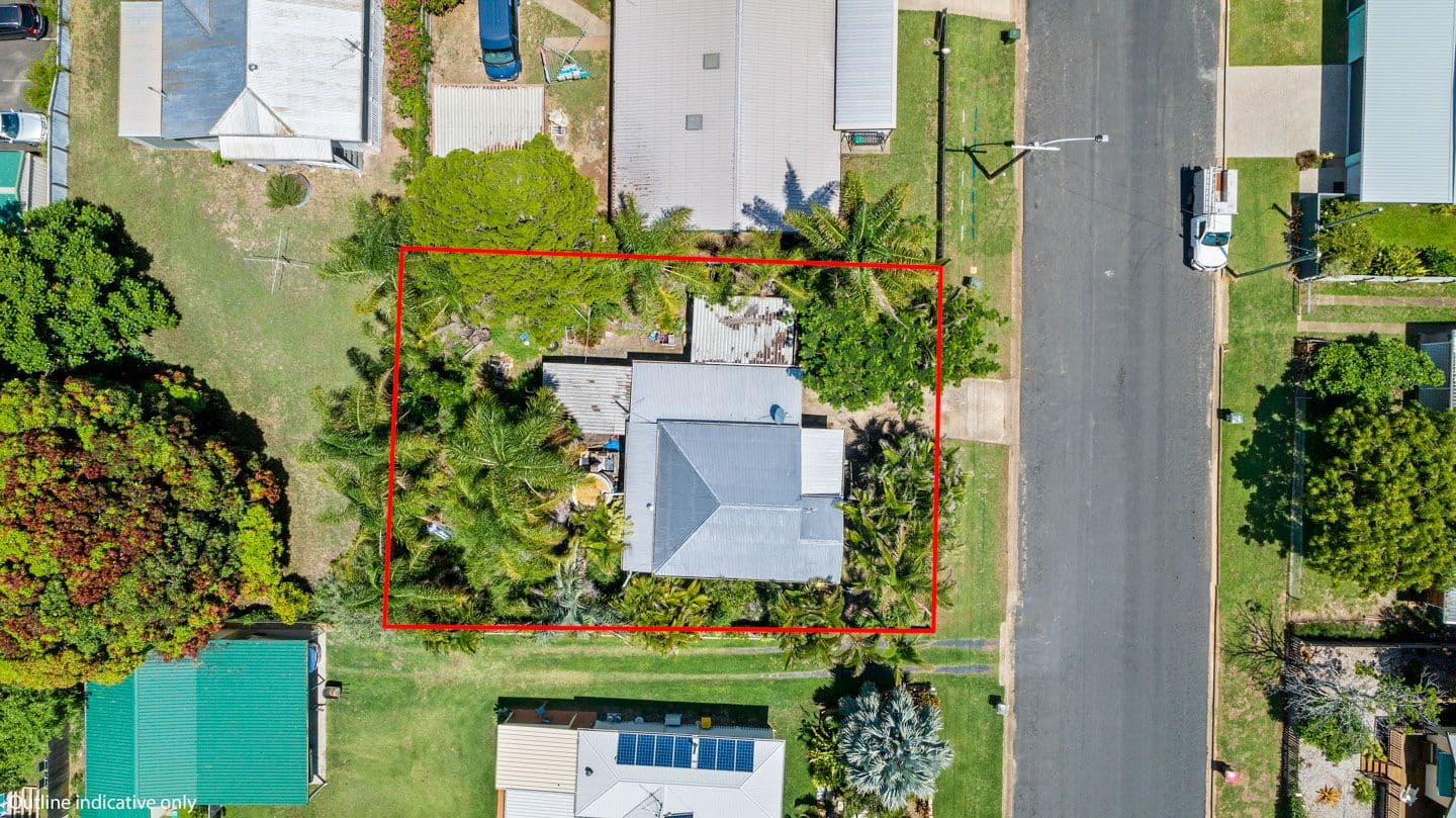 35 Shell Street, Urangan QLD 4655, Urangan - Thumbnail 3