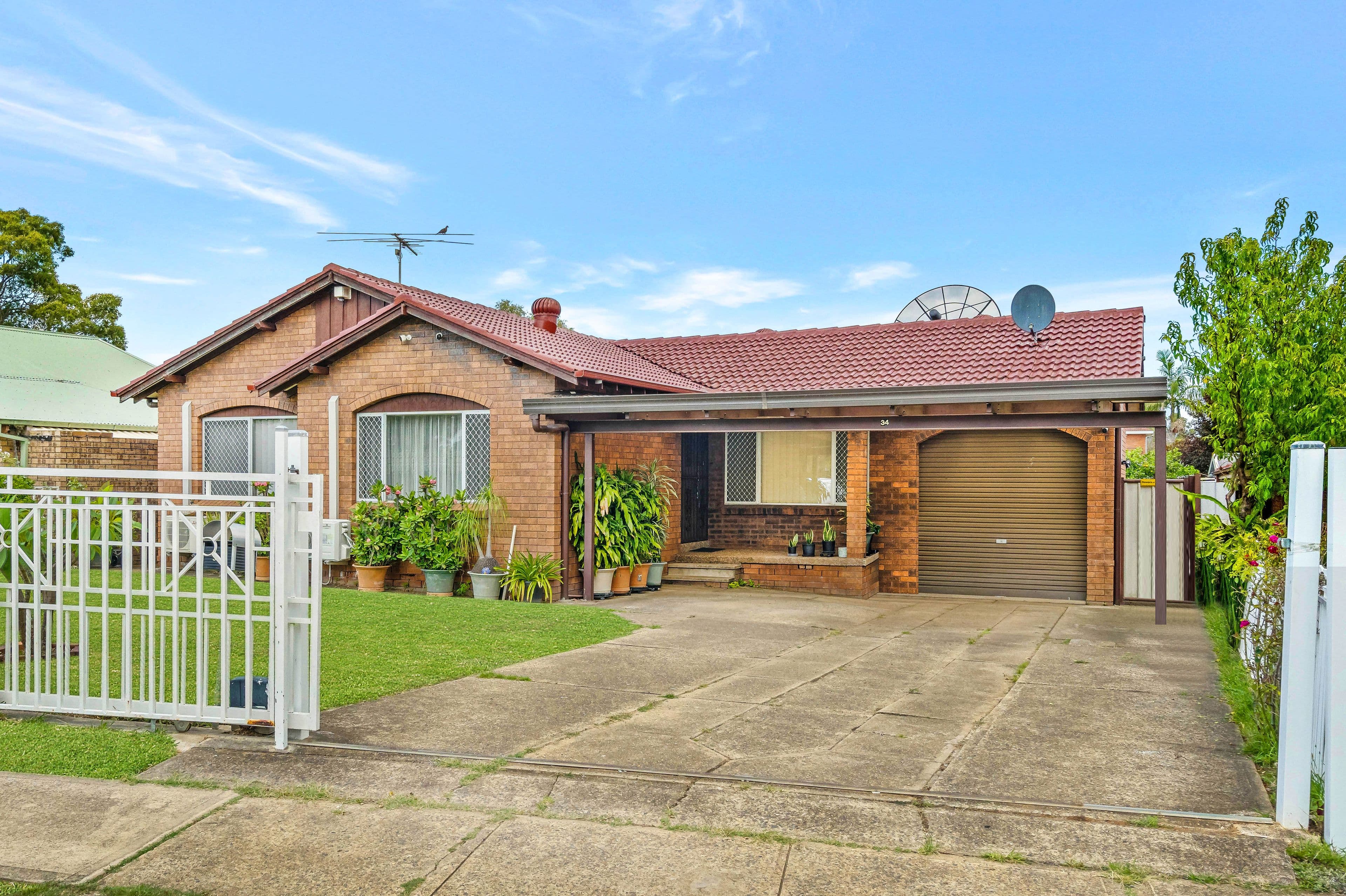 Green Valley NSW 2168, Green Valley - Image 1