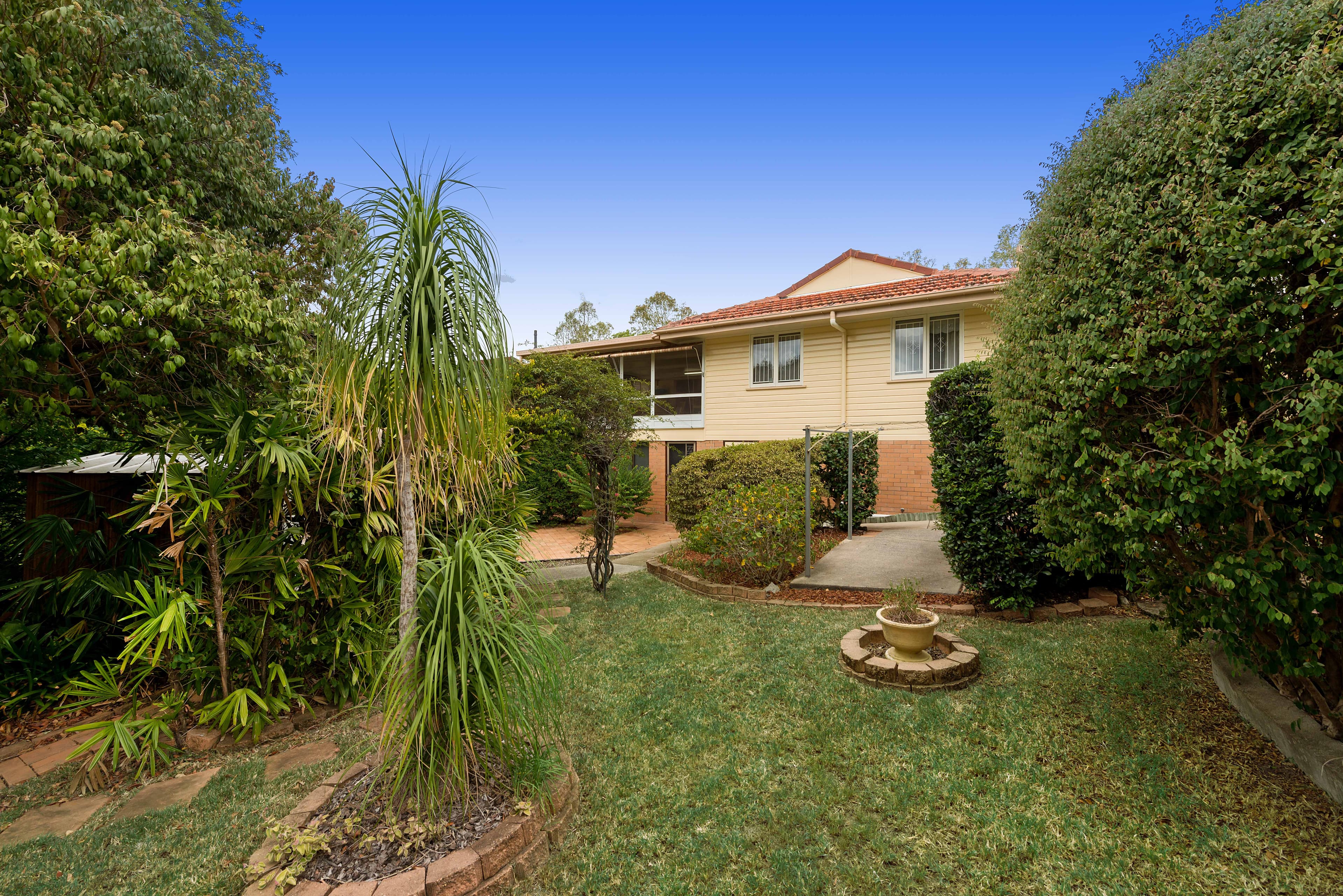 4 Woodbine Street, The Gap QLD 4061, The Gap - Thumbnail 2