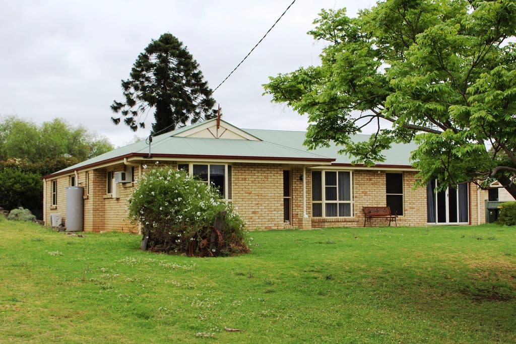 9 Royal Crescent, BEACONSFIELD VIC, Beaconsfield - Image 1