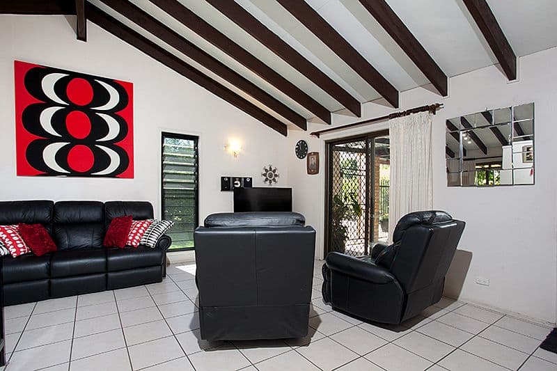 317 Cliveden Avenue, Oxley QLD 4075, Oxley - Thumbnail 6