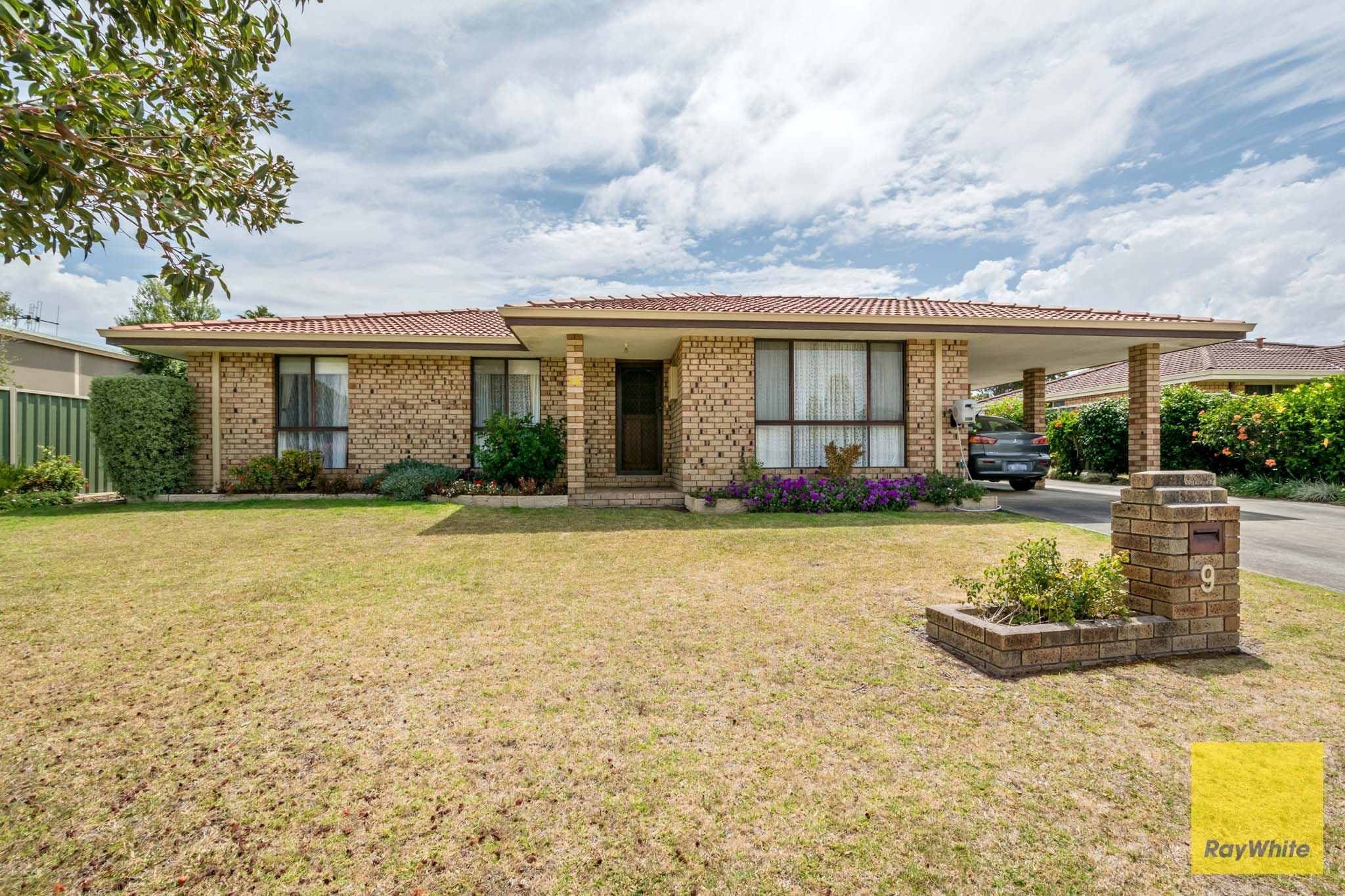 9 Sierra Crescent, Orana WA 6330, Orana - Image 1