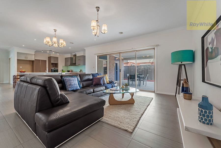 2 Healesville Loop, Craigieburn VIC 3064, Craigieburn - Thumbnail 4