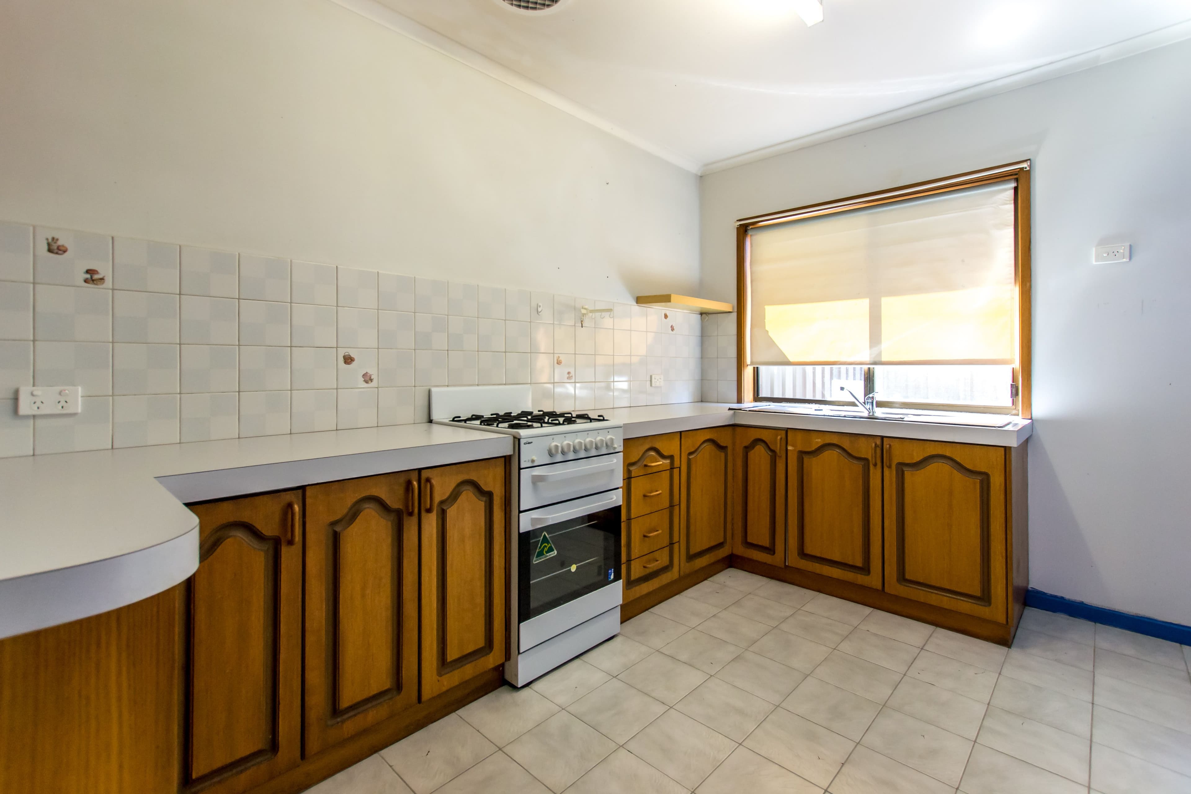 21 Desmond Street, Strathdale VIC 3550, Strathdale - Thumbnail 4