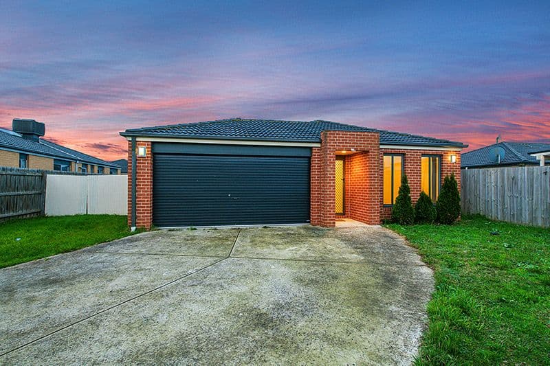 8 Danae Place, Cranbourne West VIC 3977, Cranbourne West - Image 1