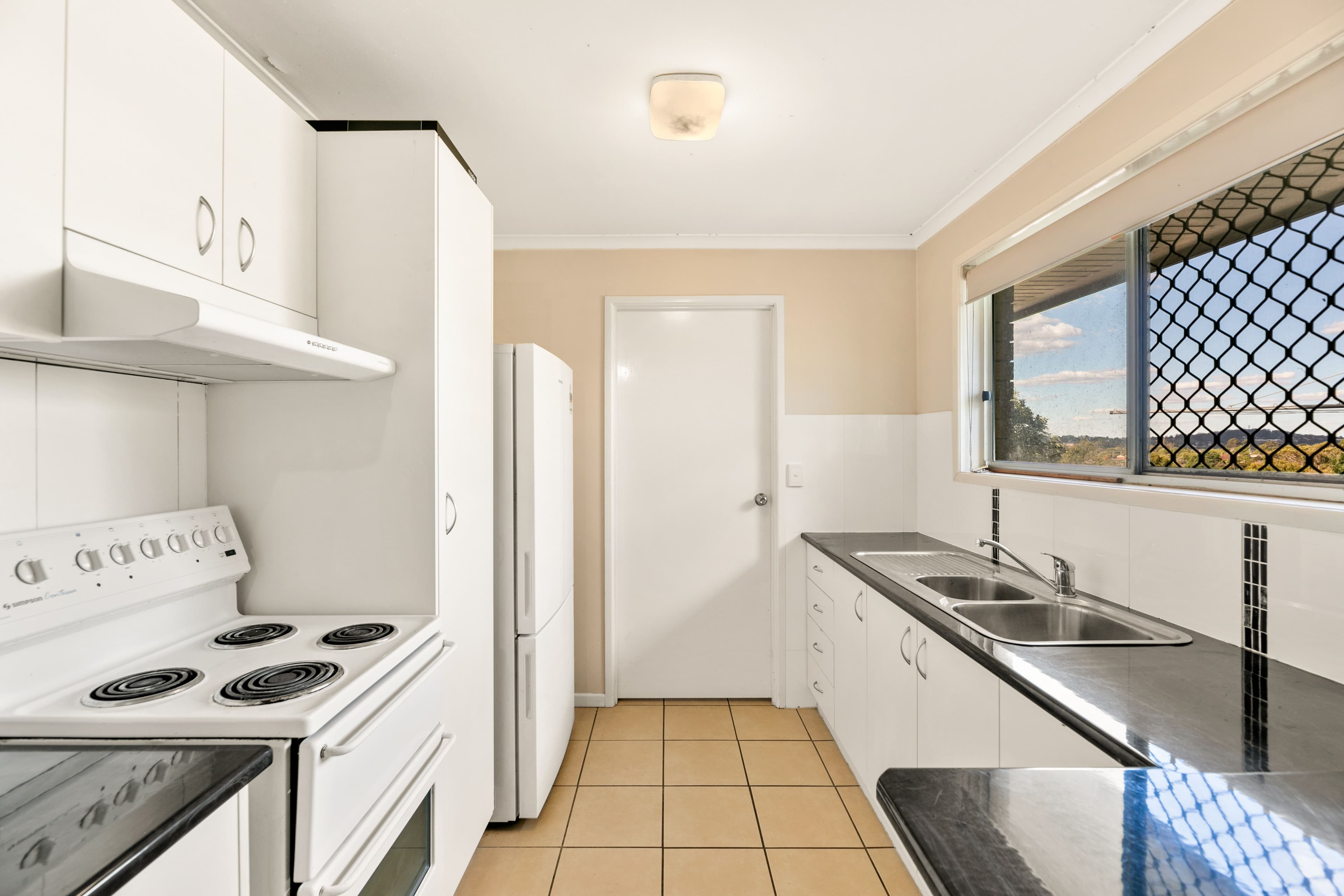 54 Miranda Drive, Wilsonton Heights QLD 4350, Wilsonton Heights - Thumbnail 2