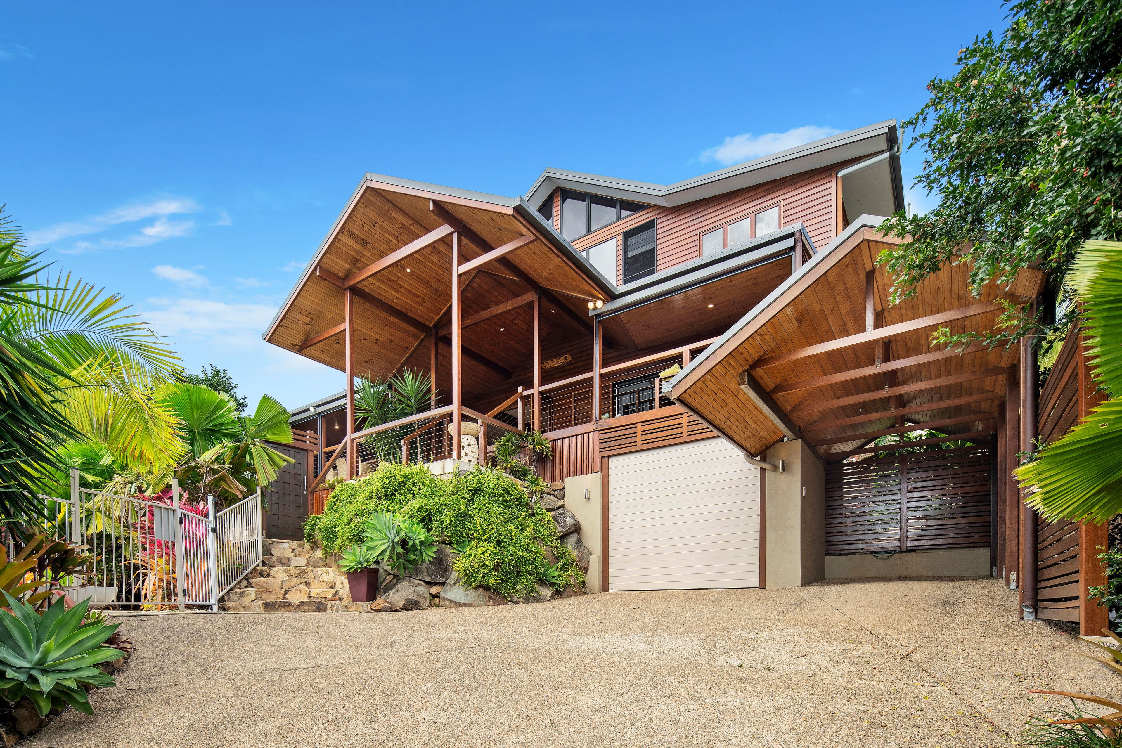 21 Country Road, Cannonvale QLD 4802, Cannonvale - Thumbnail 2