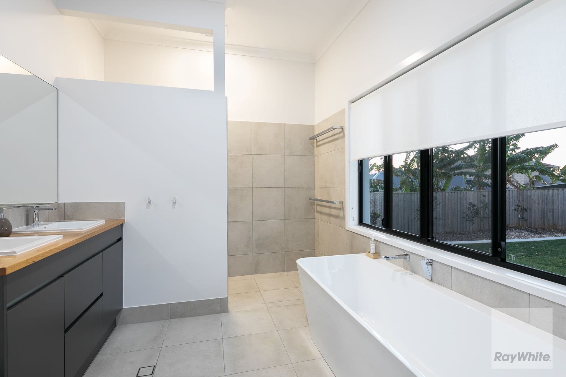 29 Vanstone Way, Redland Bay QLD 4165, Redland Bay - Thumbnail 2