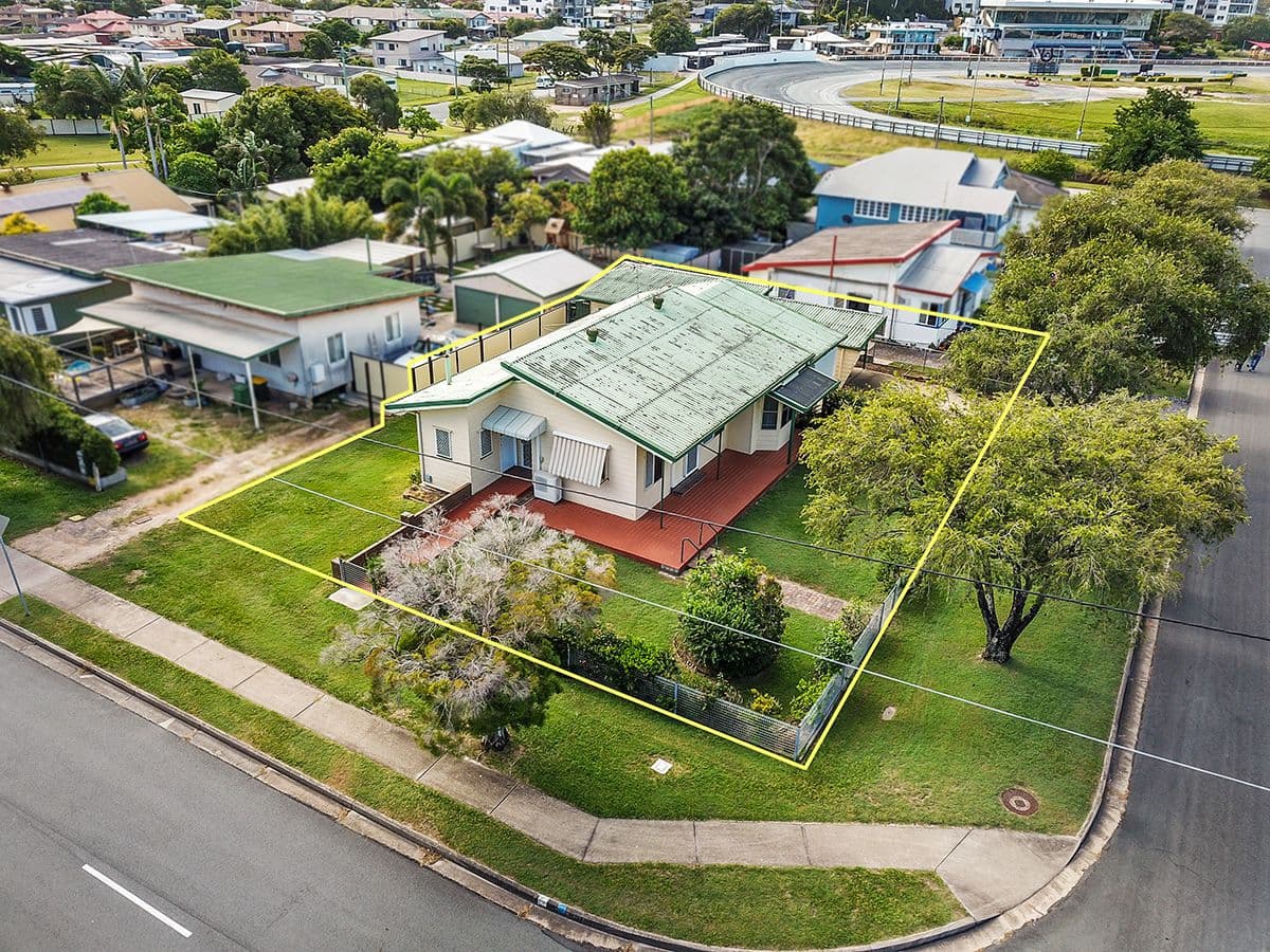 113 Dover Road, Redcliffe QLD 4020, Redcliffe - Thumbnail 2