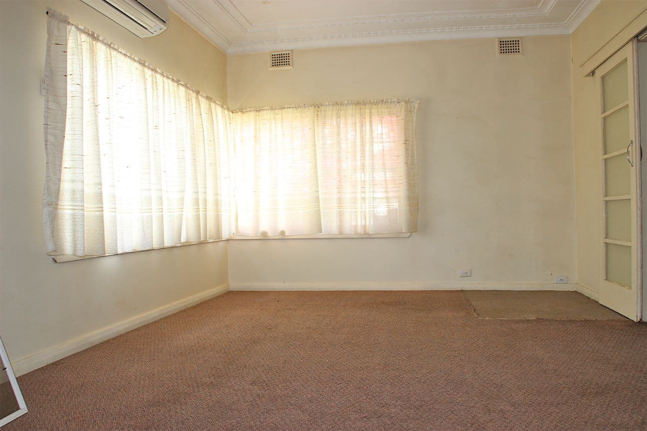 10 CHARLES Street, Coonabarabran NSW 2357, Coonabarabran - Thumbnail 6