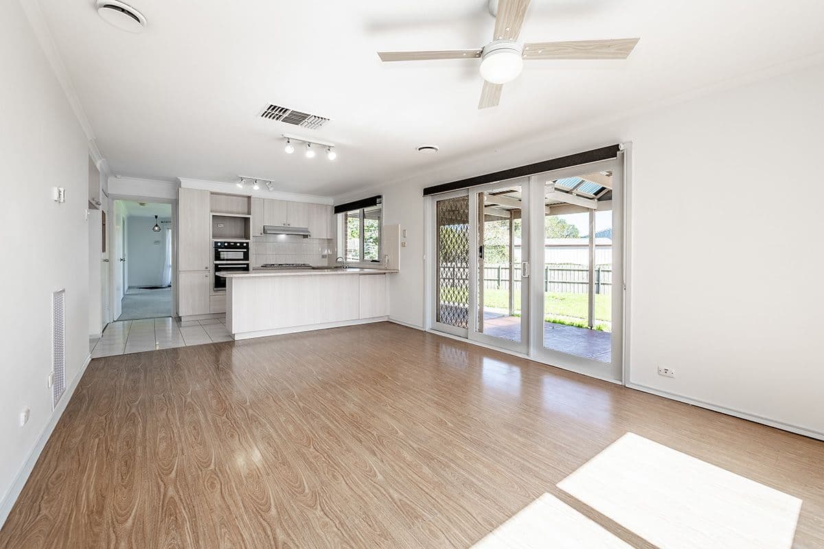 16 Tamworth Court, Cranbourne VIC 3977, Cranbourne - Thumbnail 6
