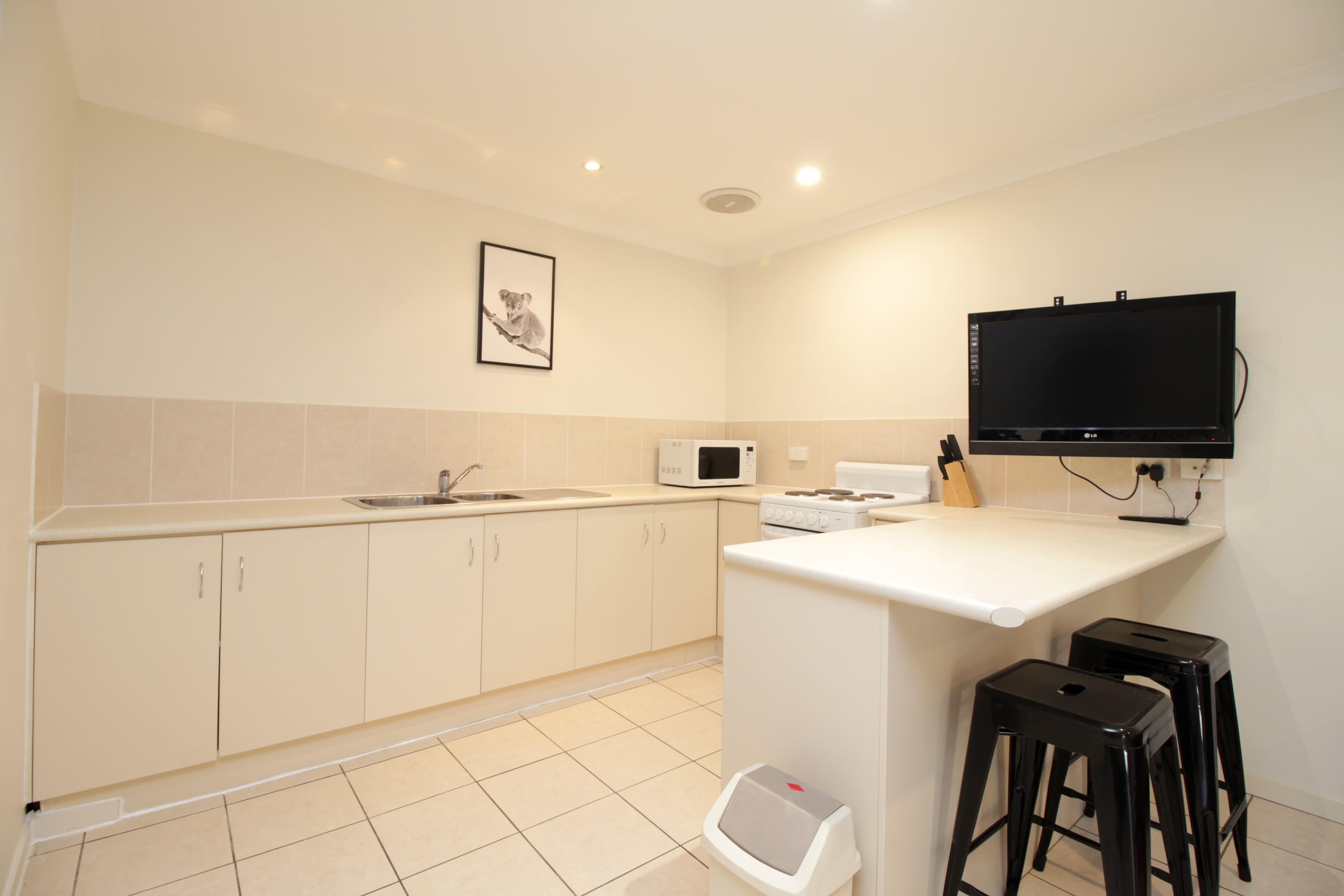 67 Anakie Street, Emerald QLD 4720, Emerald - Thumbnail 6