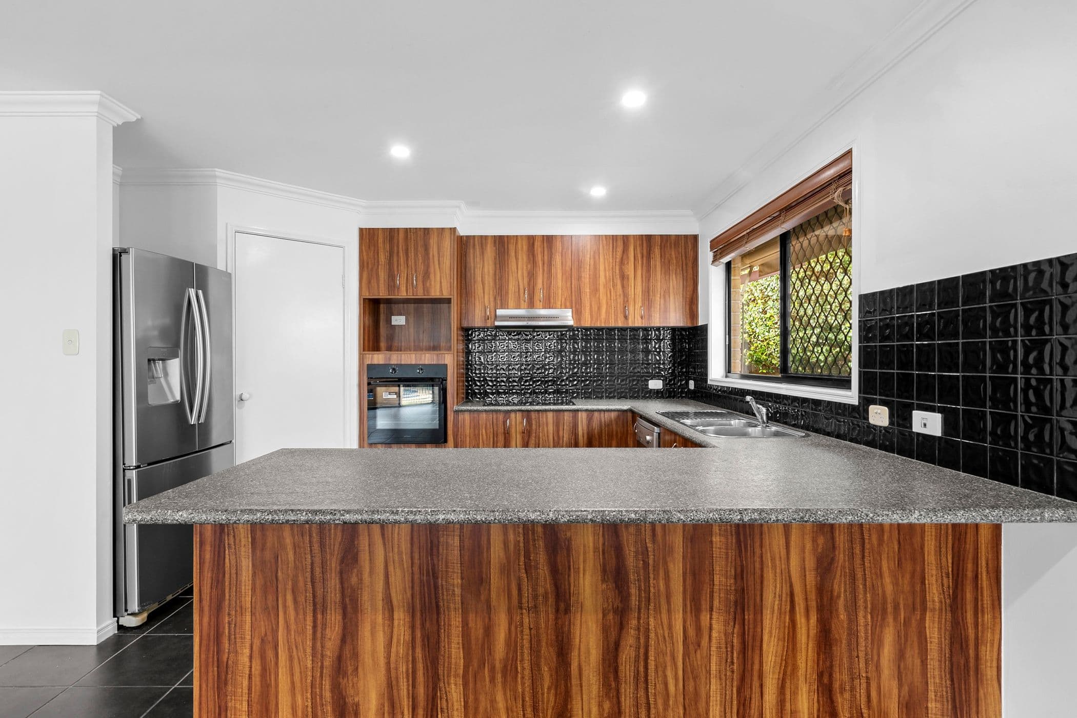 8 Snowbell Court, Upper Caboolture QLD 4510, Upper Caboolture - Thumbnail 7