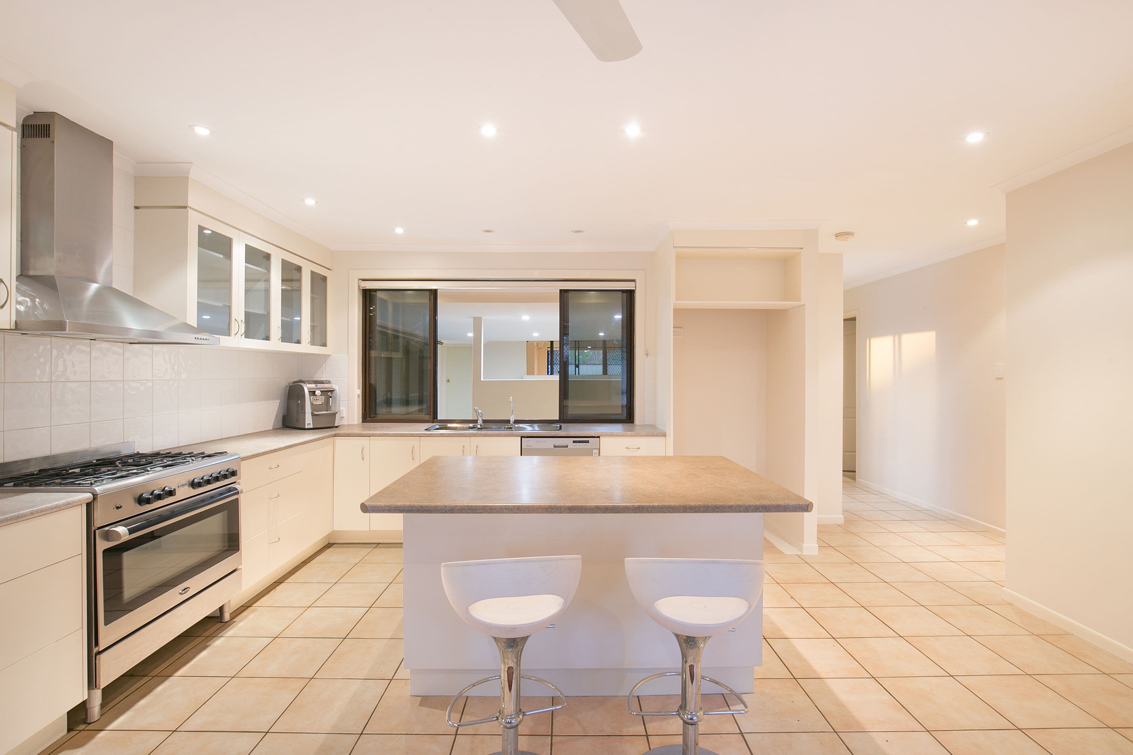 34 Westmoreland Boulevard, Springwood QLD 4127, Springwood - Thumbnail 4
