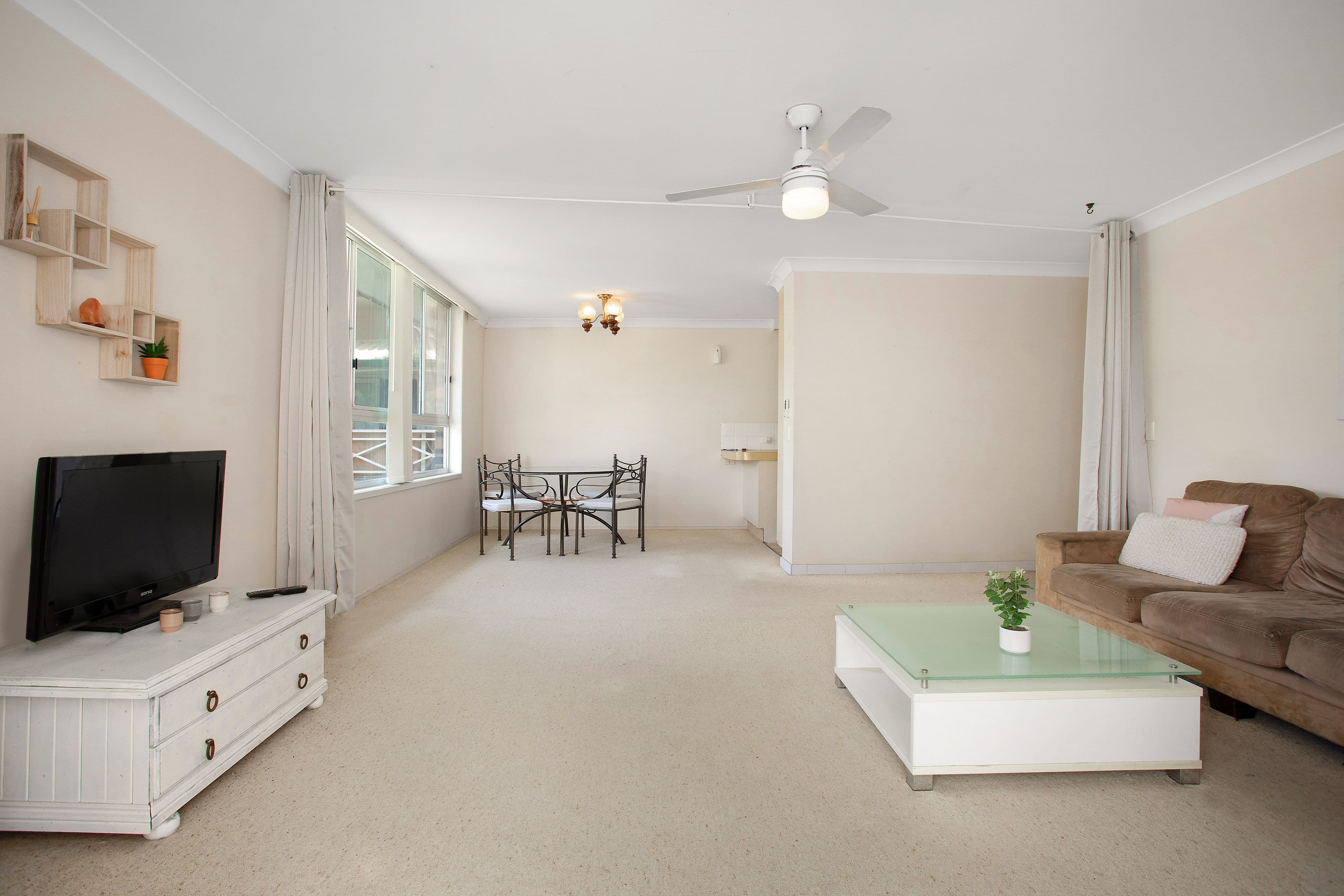 17 Second Avenue 'Elouera Place', Broadbeach QLD 4218, Broadbeach - Thumbnail 3