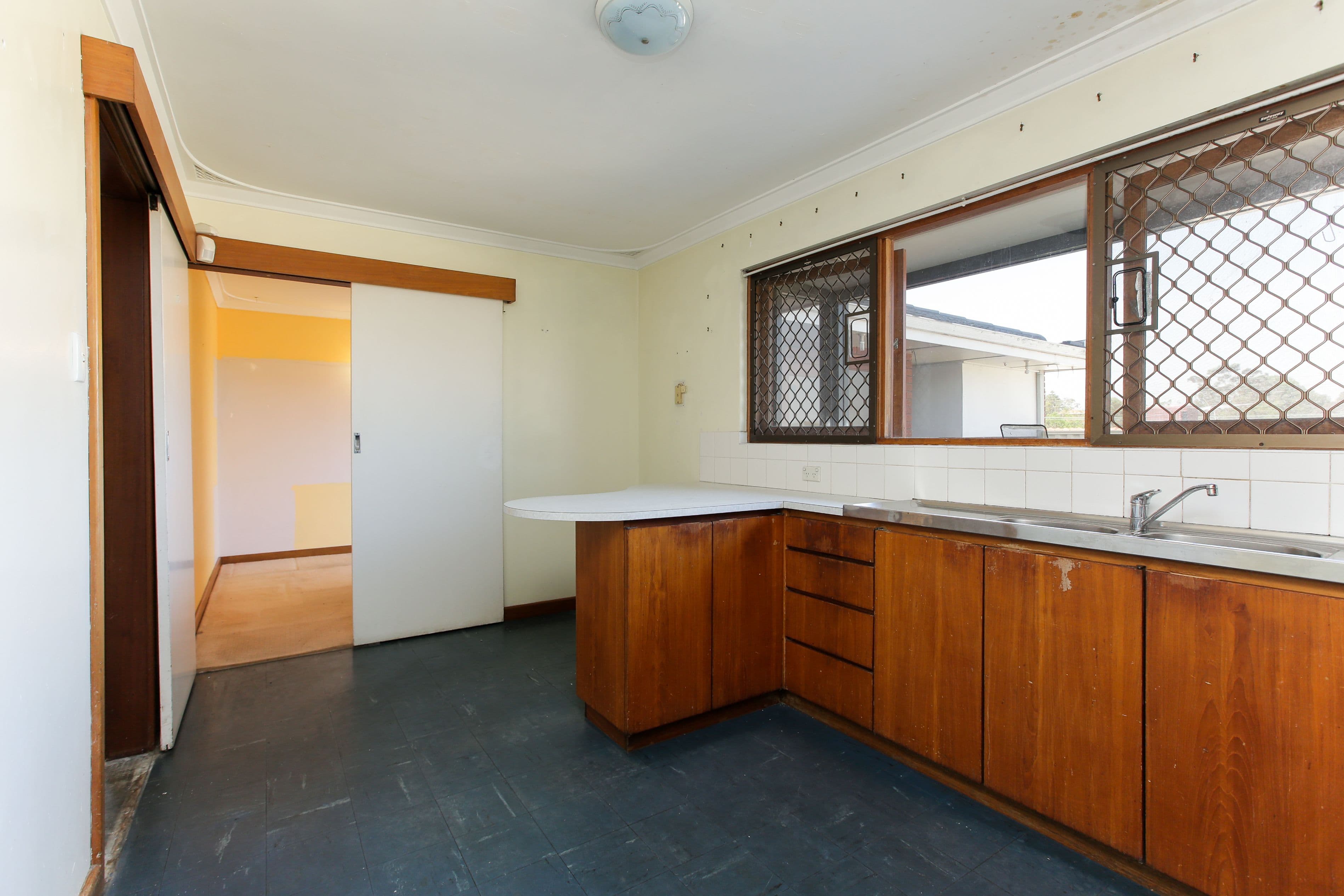 3 Duggan Court, Kardinya WA 6163, Kardinya - Thumbnail 3