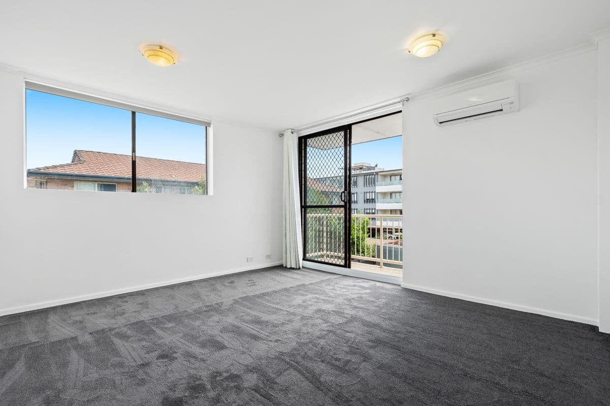 62 Bromley Street, Kangaroo Point QLD 4169, Kangaroo Point - Thumbnail 2