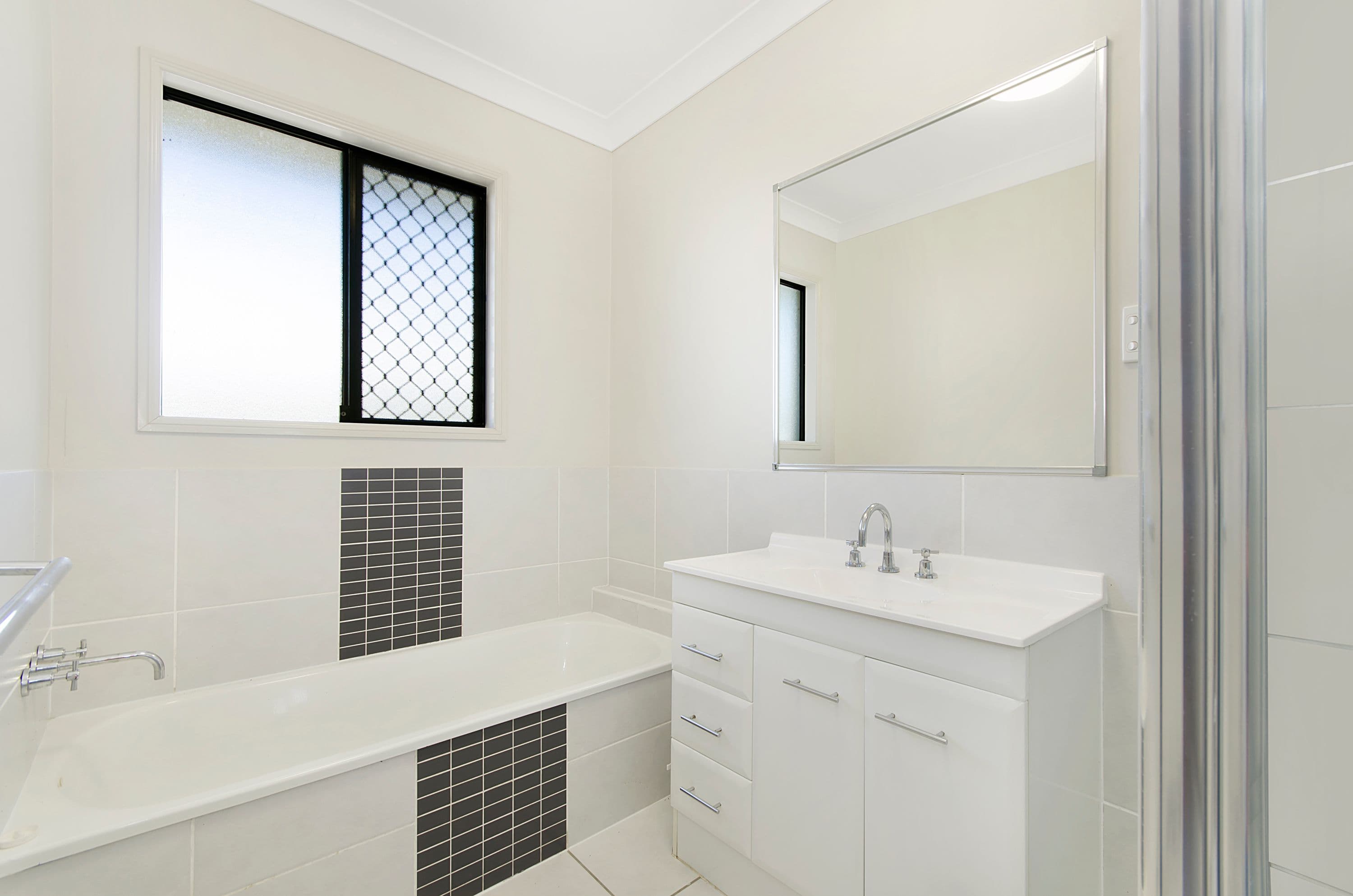 9 Peregrine Avenue, Kelso QLD 4815, Kelso - Thumbnail 7